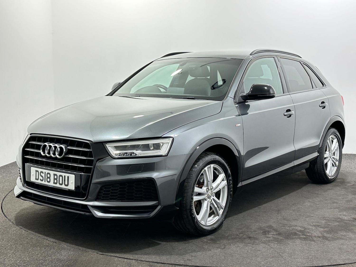 Used Audi Q3 2018 for sale - 76878852: Photo 4