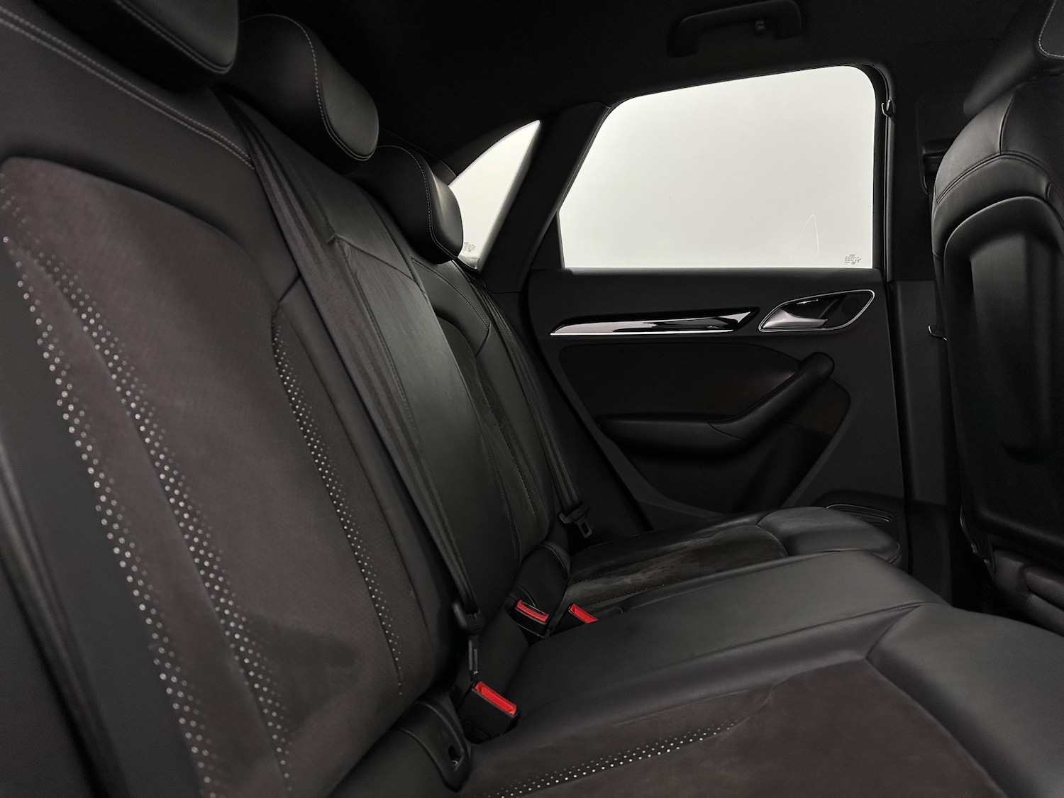 Used Audi Q3 2018 for sale - 76878852: Photo 41