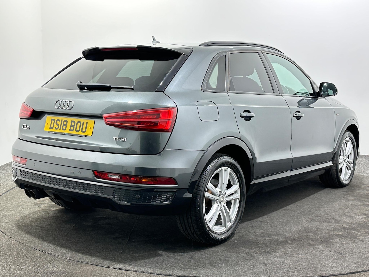 Used Audi Q3 2018 for sale - 76878852: Photo 8