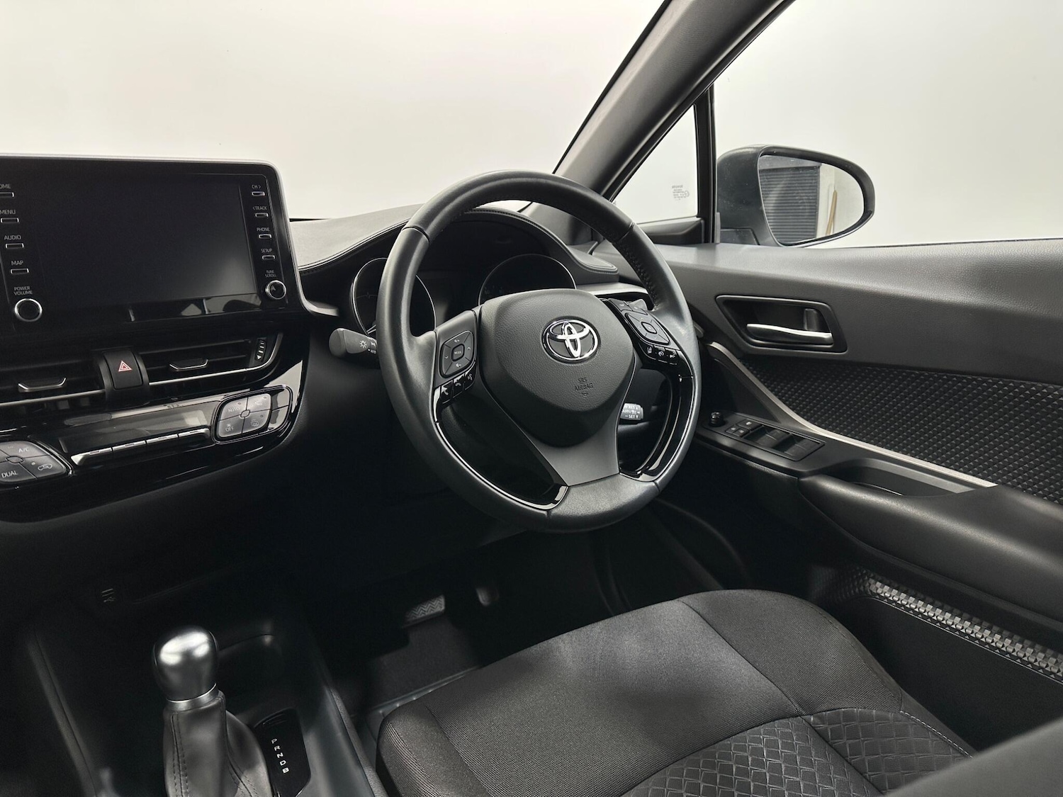 Used Toyota C-HR 2021 for sale - 77202929: Photo 11