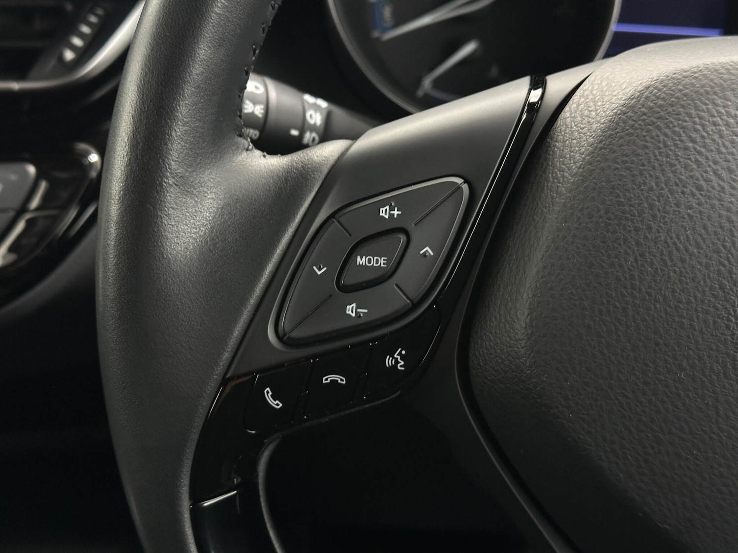 Used Toyota C-HR 2021 for sale - 77202929: Photo 14