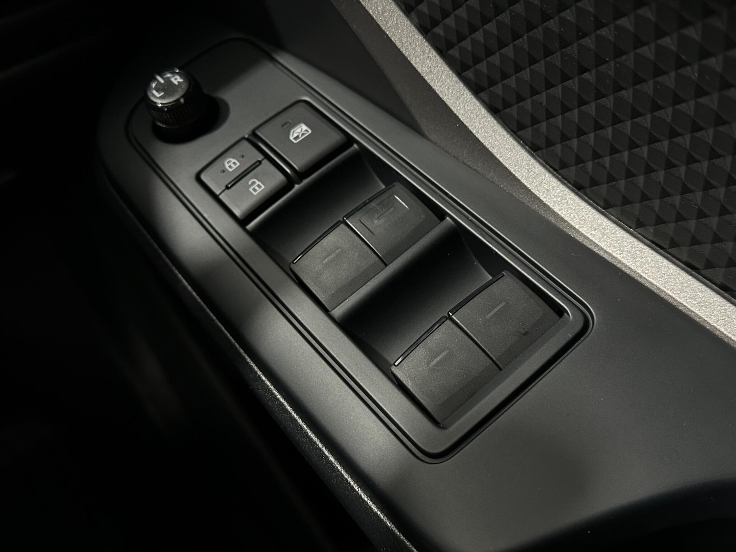 Used Toyota C-HR 2021 for sale - 77202929: Photo 17