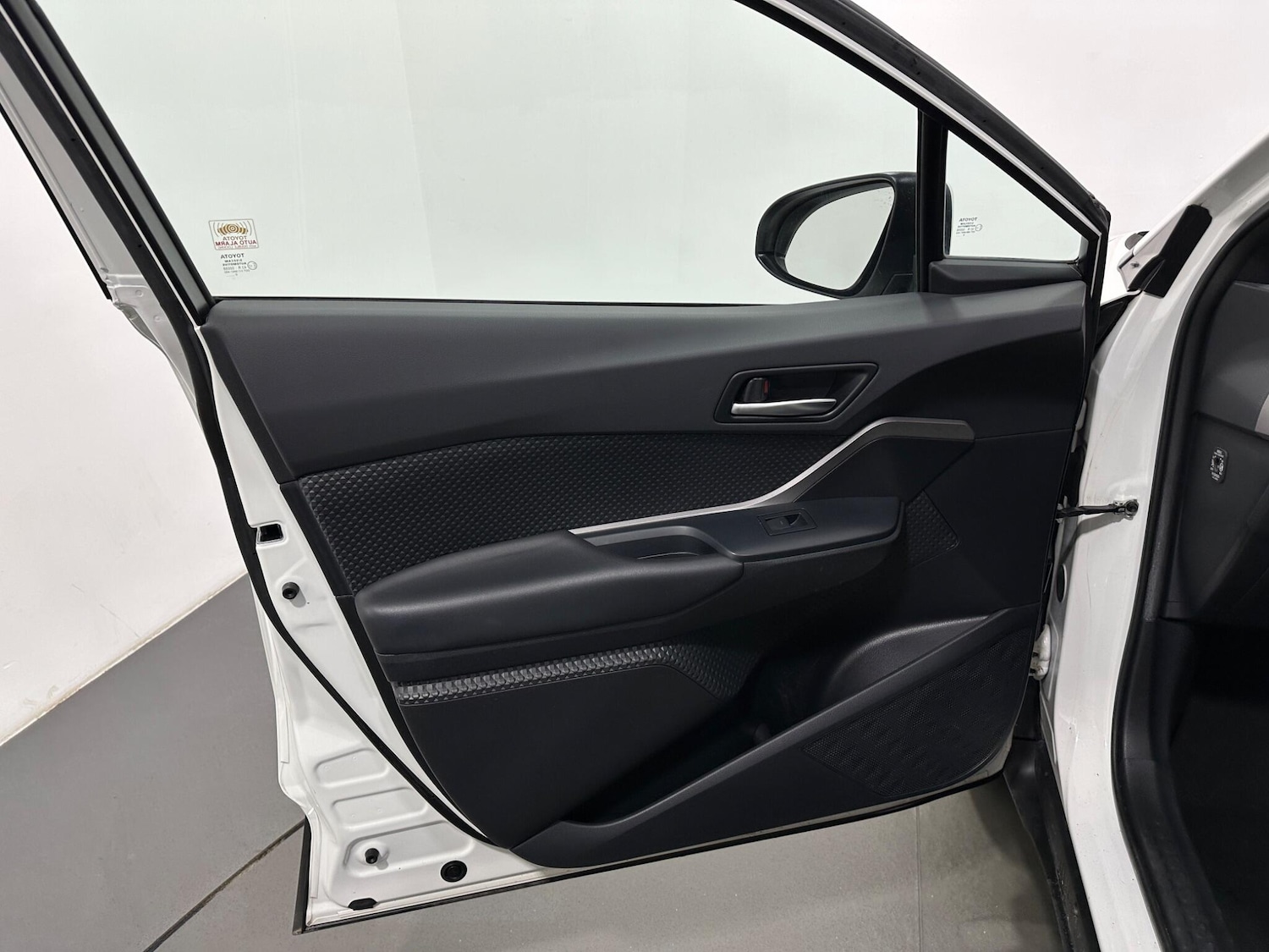 Used Toyota C-HR 2021 for sale - 77202929: Photo 32