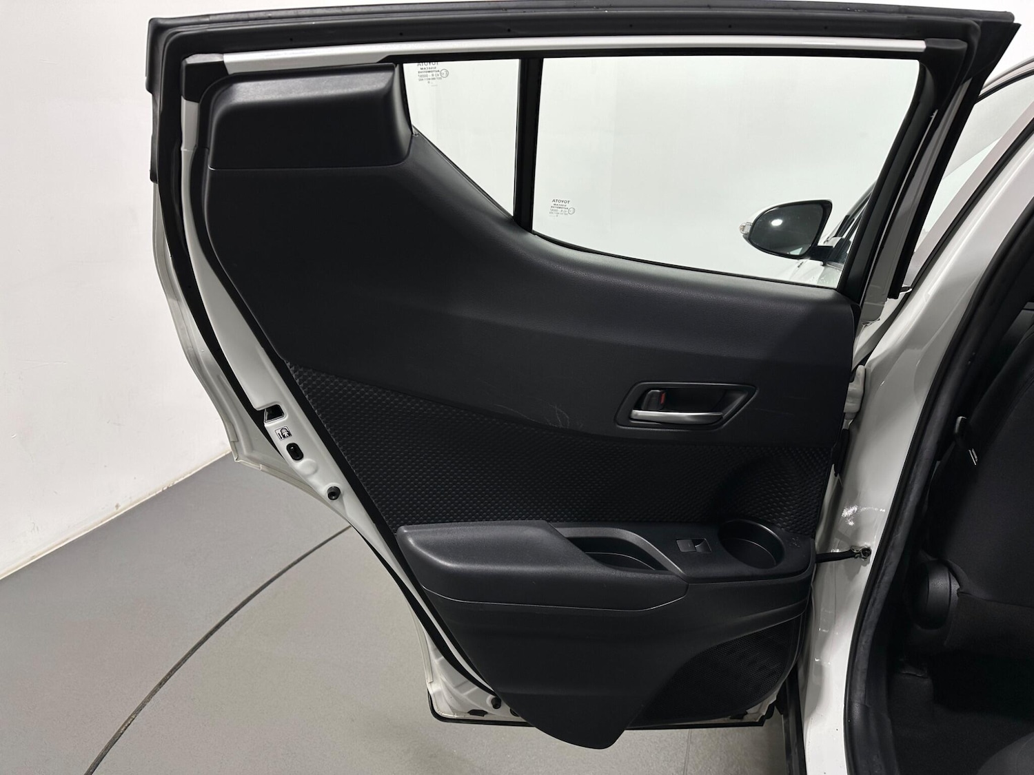 Used Toyota C-HR 2021 for sale - 77202929: Photo 35