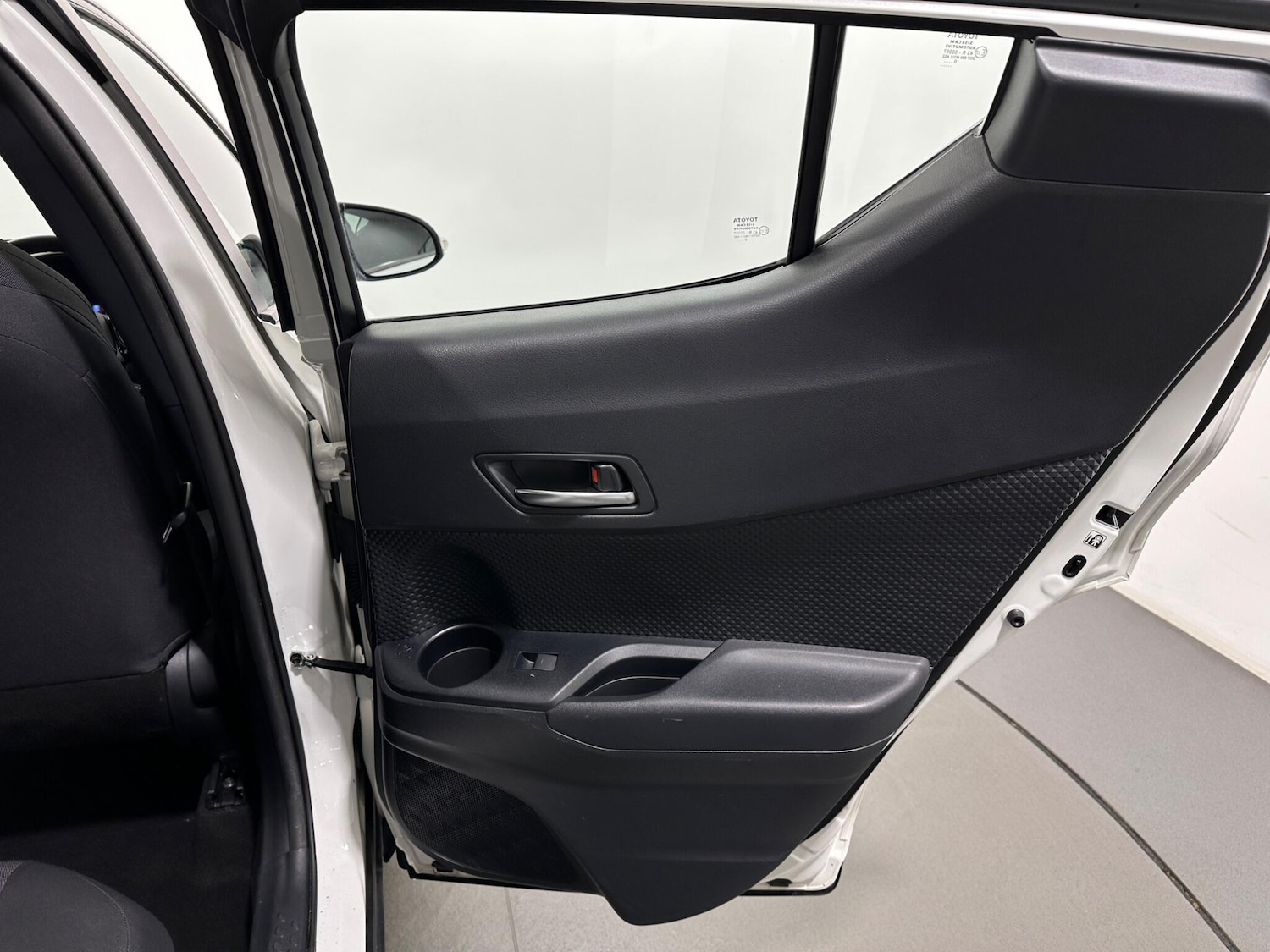 Used Toyota C-HR 2021 for sale - 77202929: Photo 38