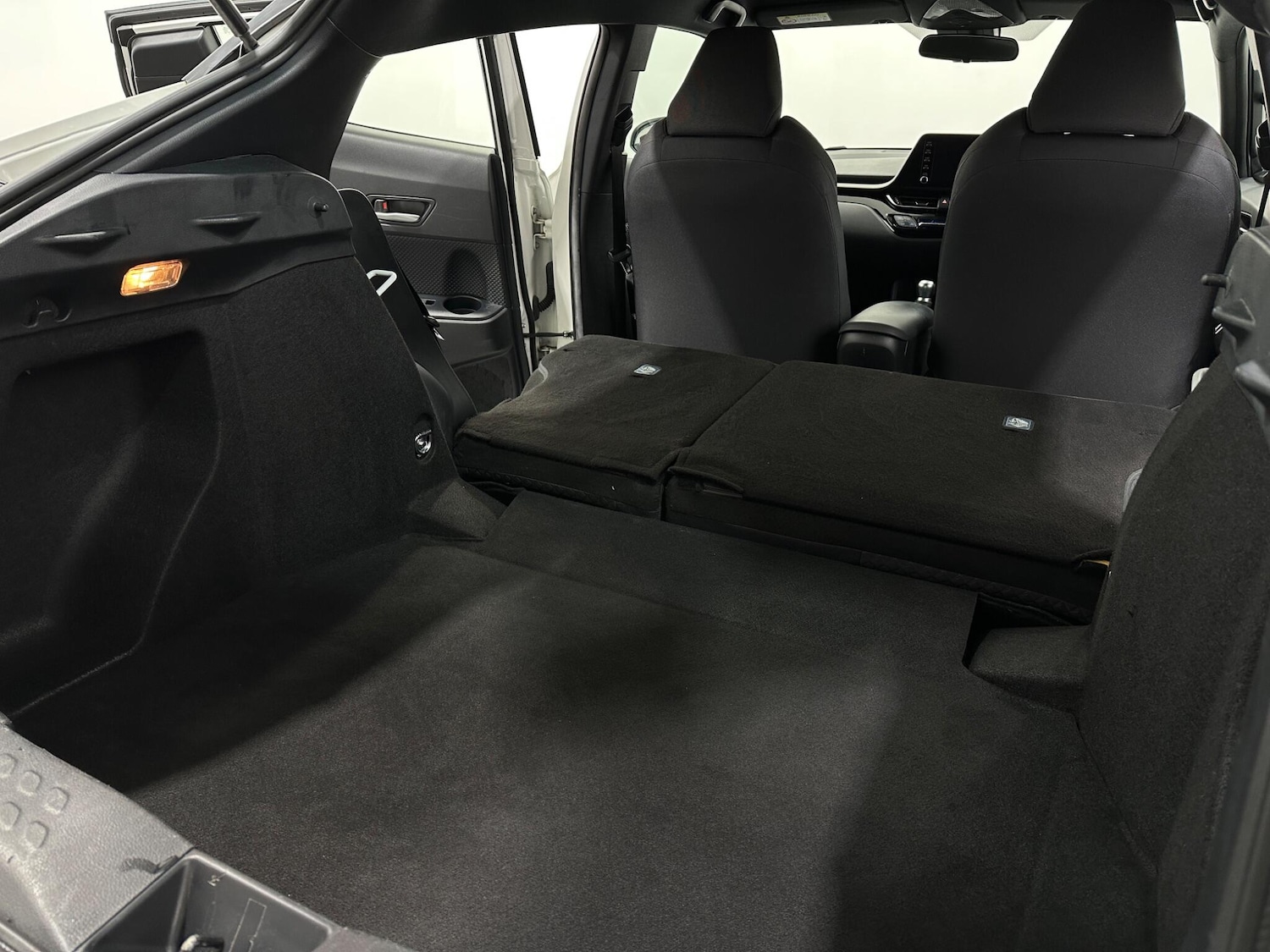 Used Toyota C-HR 2021 for sale - 77202929: Photo 40