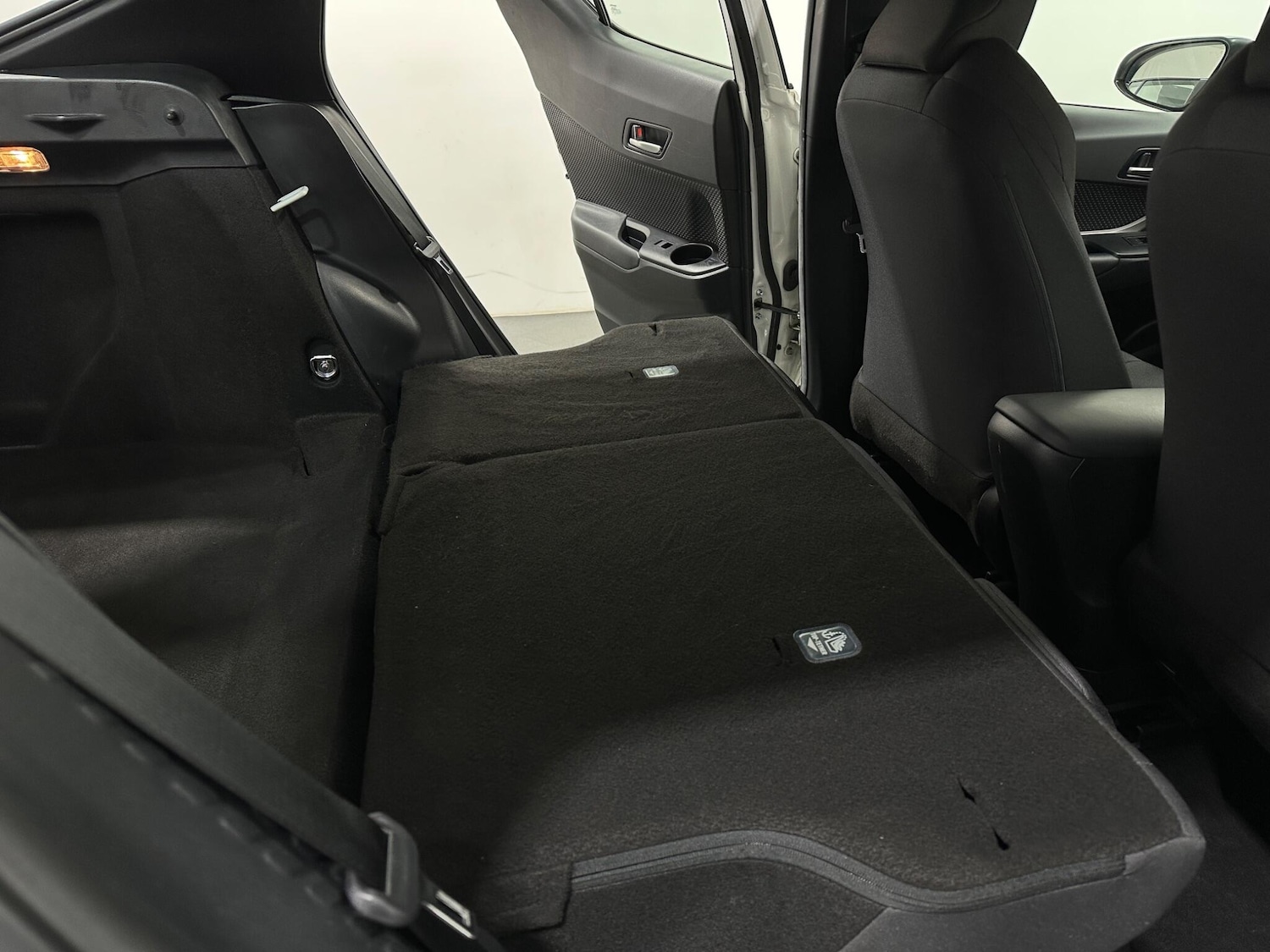 Used Toyota C-HR 2021 for sale - 77202929: Photo 41