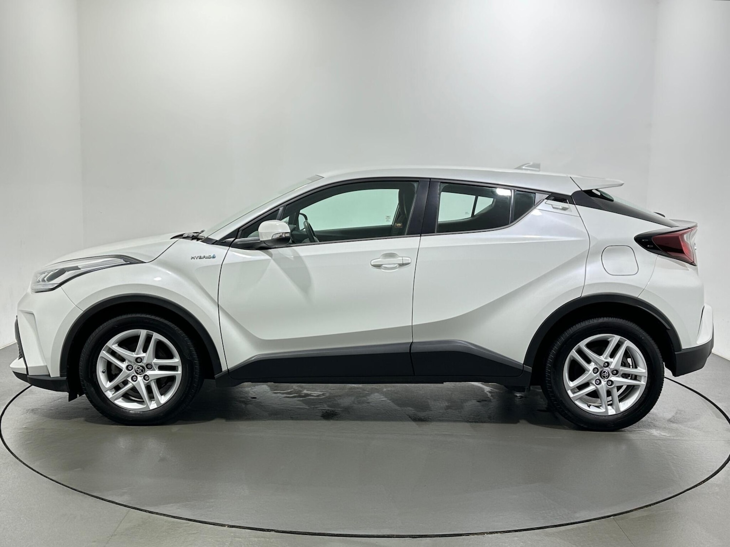 Used Toyota C-HR 2021 for sale - 77202929: Photo 5