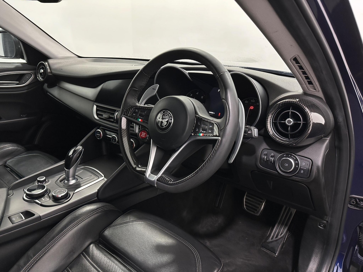 Used Alfa Romeo Giulia 2017 for sale - 77559715: Photo 11