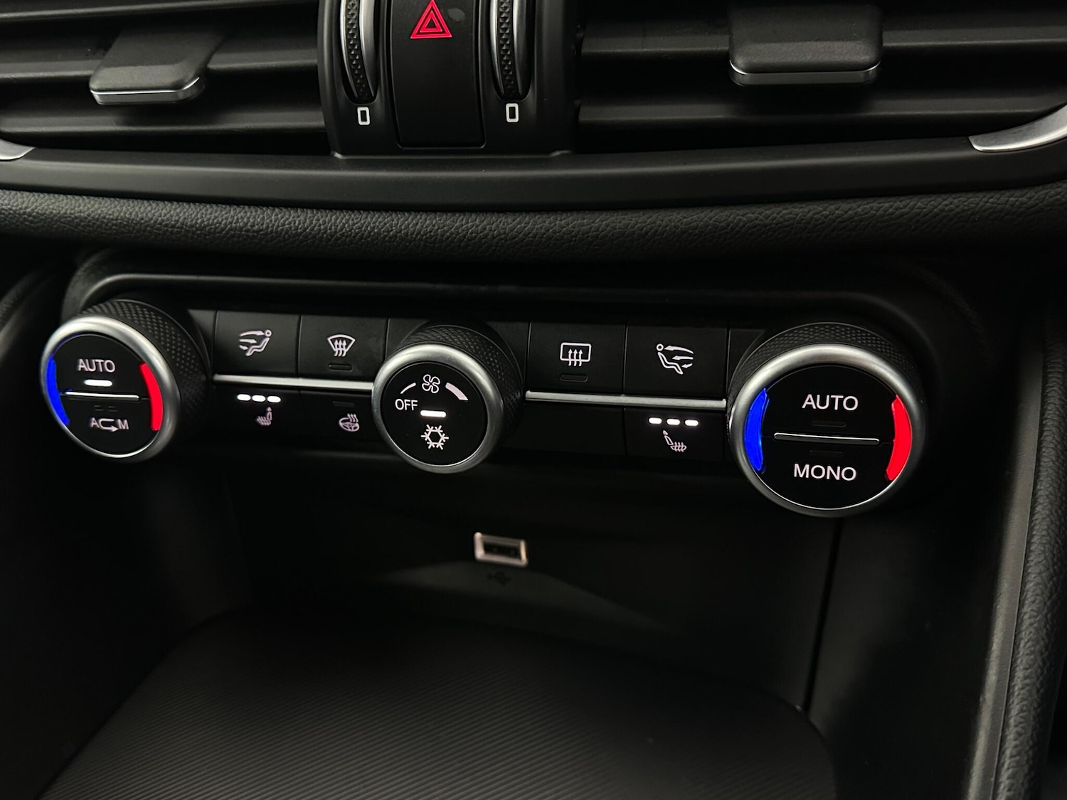 Used Alfa Romeo Giulia 2017 for sale - 77559715: Photo 22