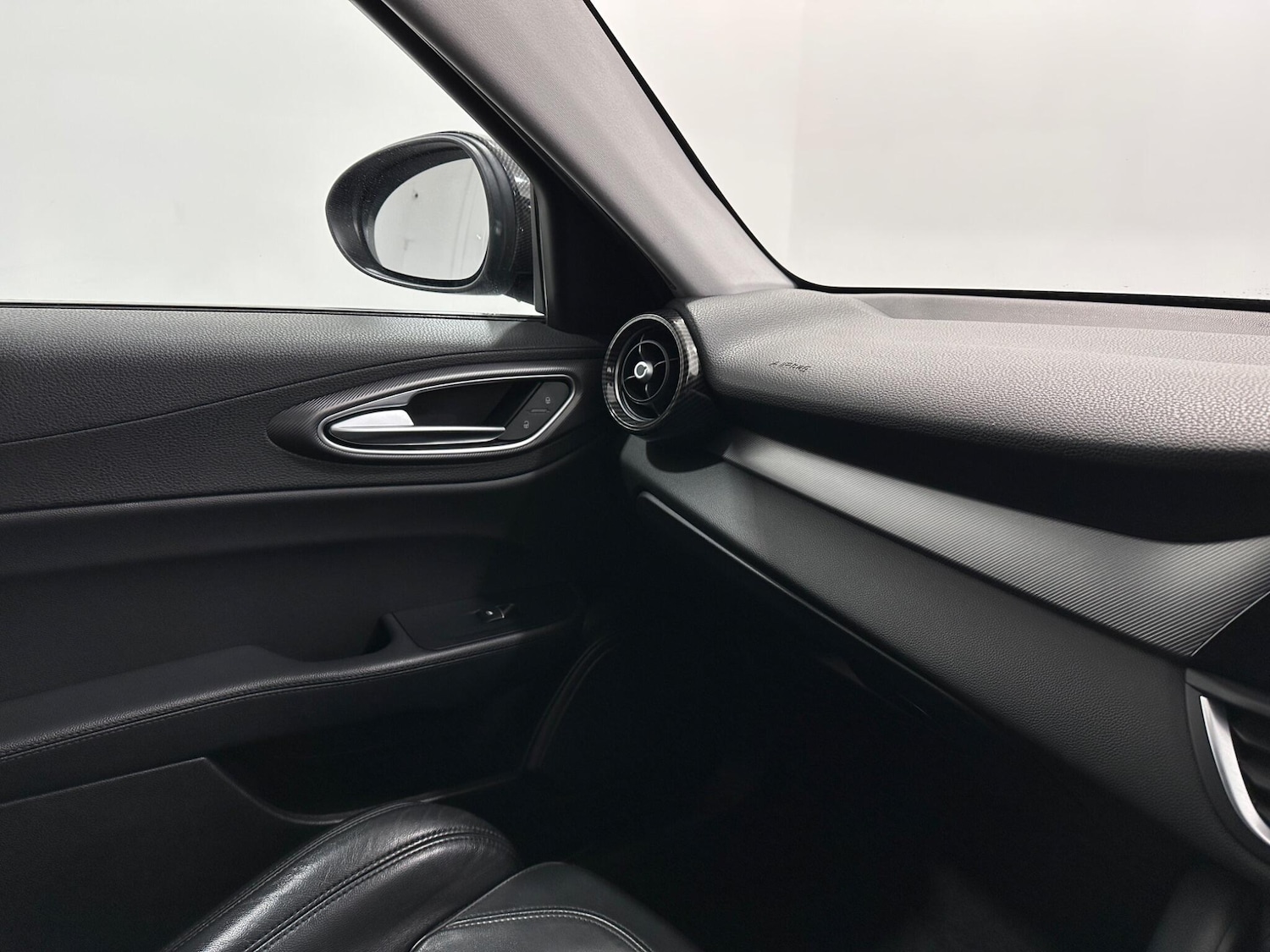 Used Alfa Romeo Giulia 2017 for sale - 77559715: Photo 26