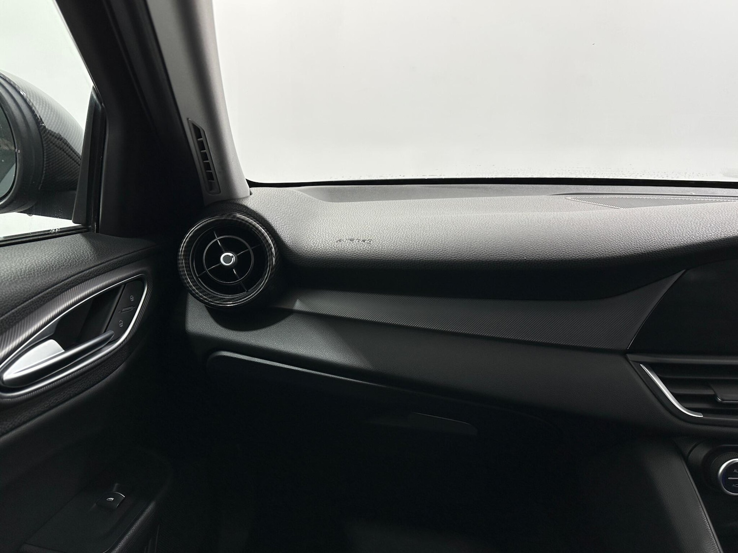 Used Alfa Romeo Giulia 2017 for sale - 77559715: Photo 28