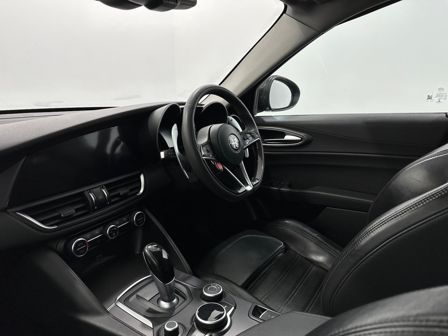 Used Alfa Romeo Giulia 2017 for sale - 77559715: Photo 30