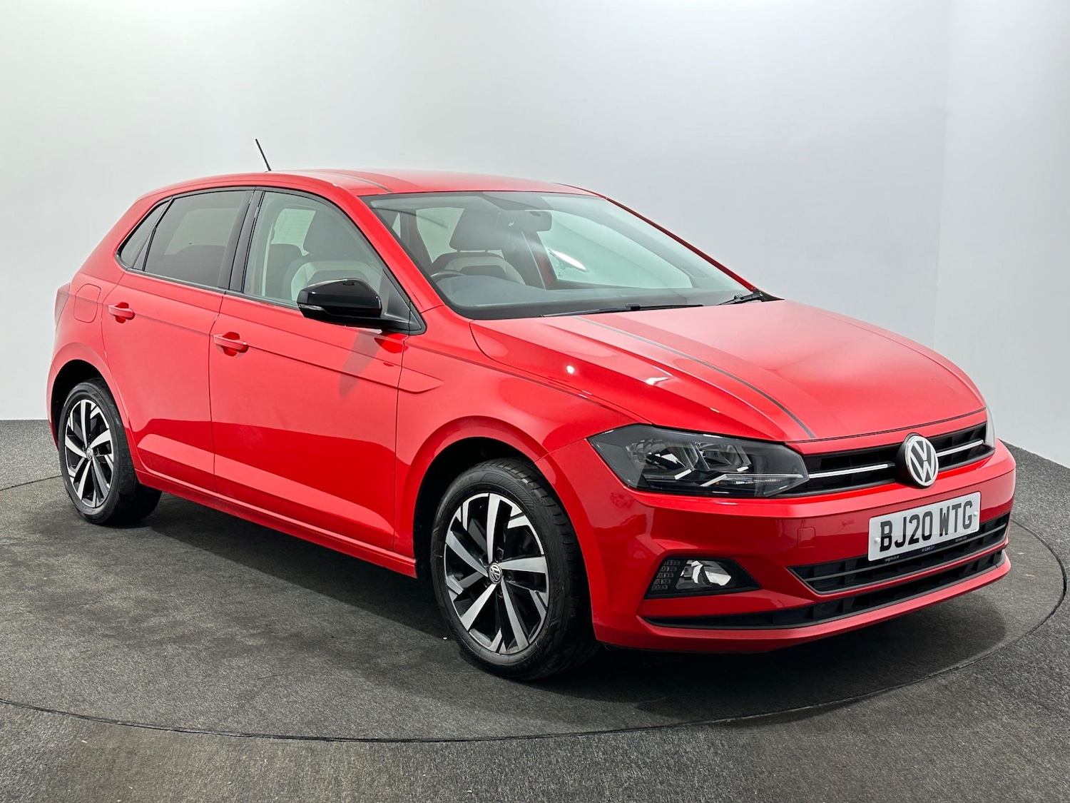 Used Volkswagen Polo 2020 for sale - 76878546: Photo 1