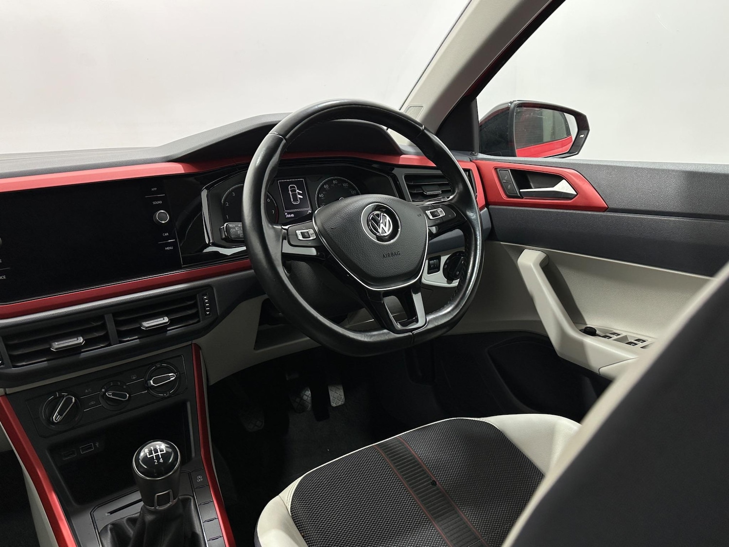 Used Volkswagen Polo 2020 for sale - 76878546: Photo 11