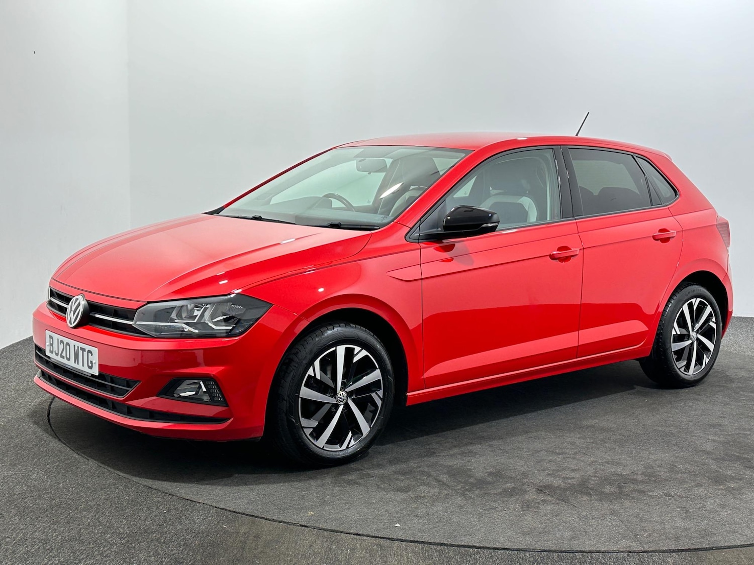 Used Volkswagen Polo 2020 for sale - 76878546: Photo 4