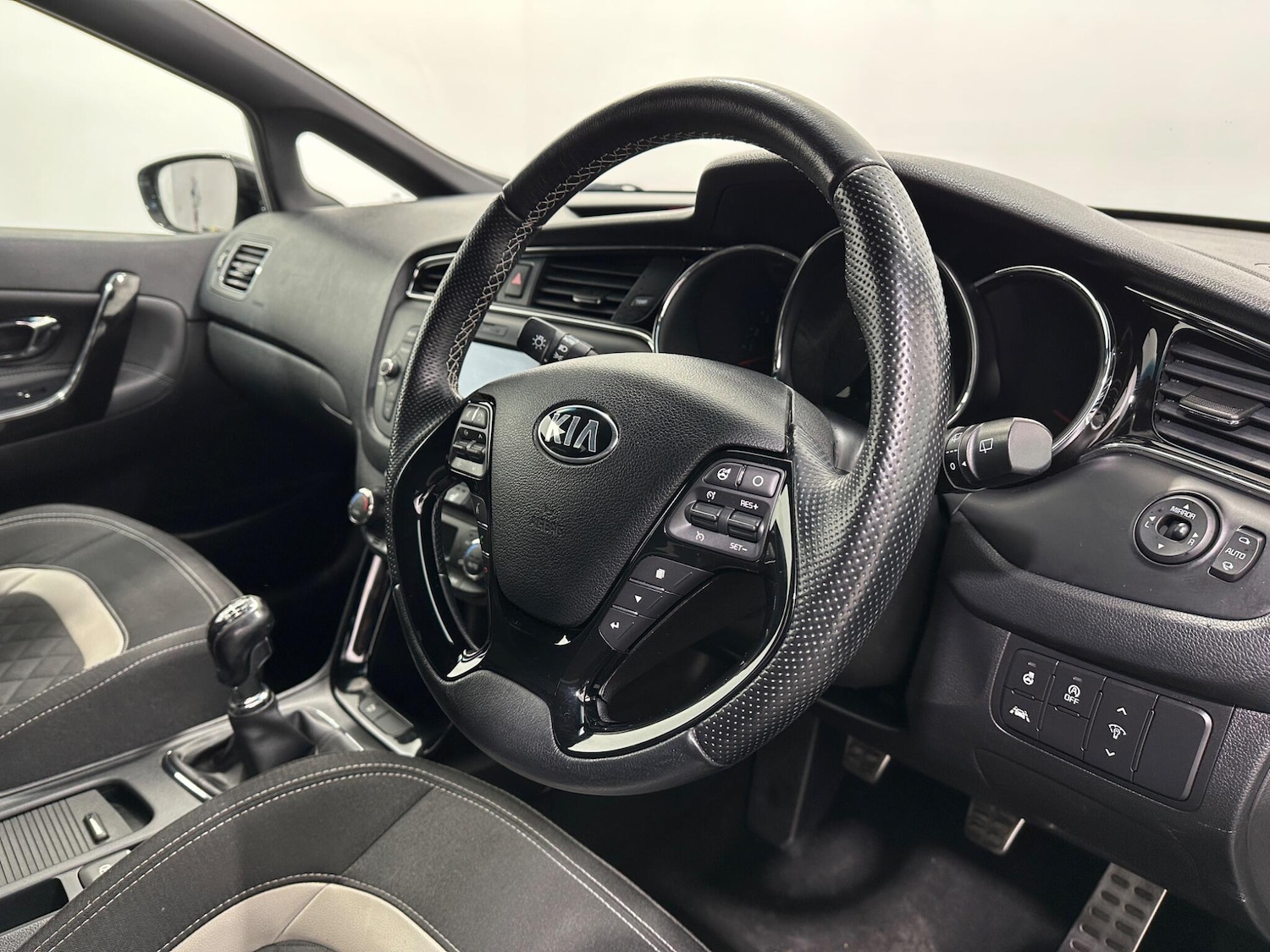 Used Kia Ceed 2018 for sale - 77377381: Photo 10