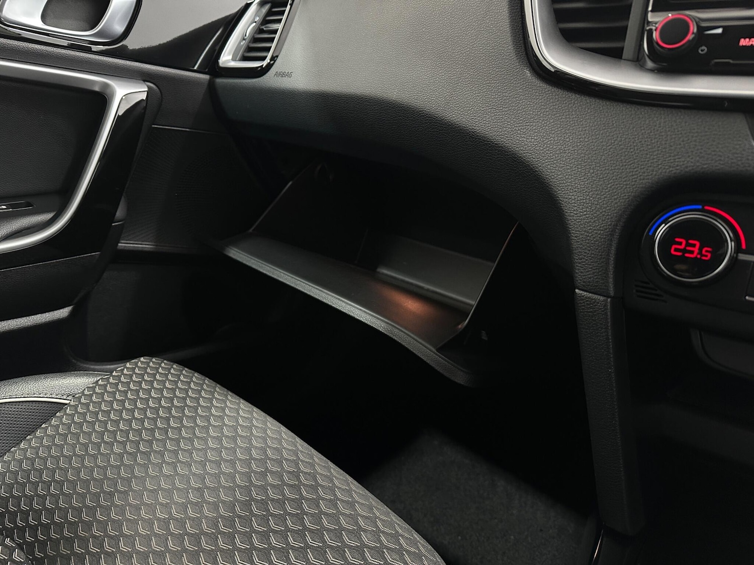 Used Kia XCeed 2022 for sale - 78100448: Photo 28