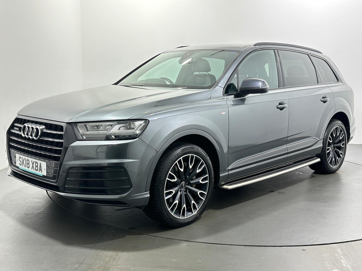 Used Audi Q7 2018 for sale - 76878872: Photo 4