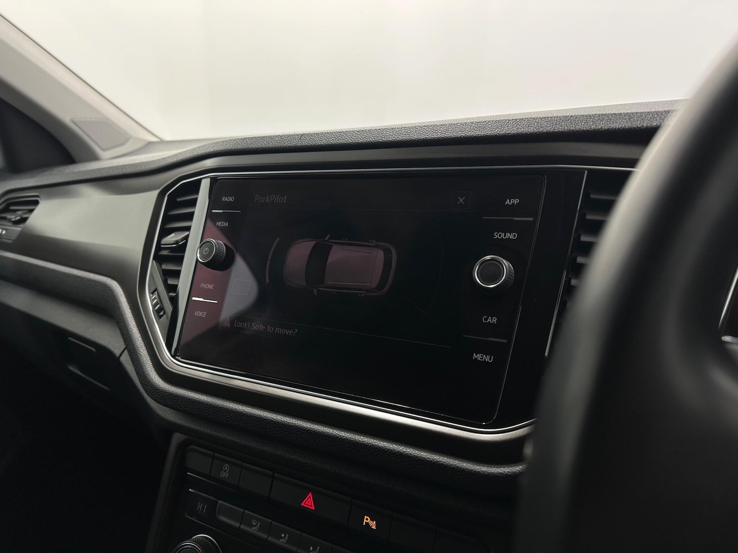 Used Volkswagen T-Roc 2018 for sale - 77564849: Photo 22