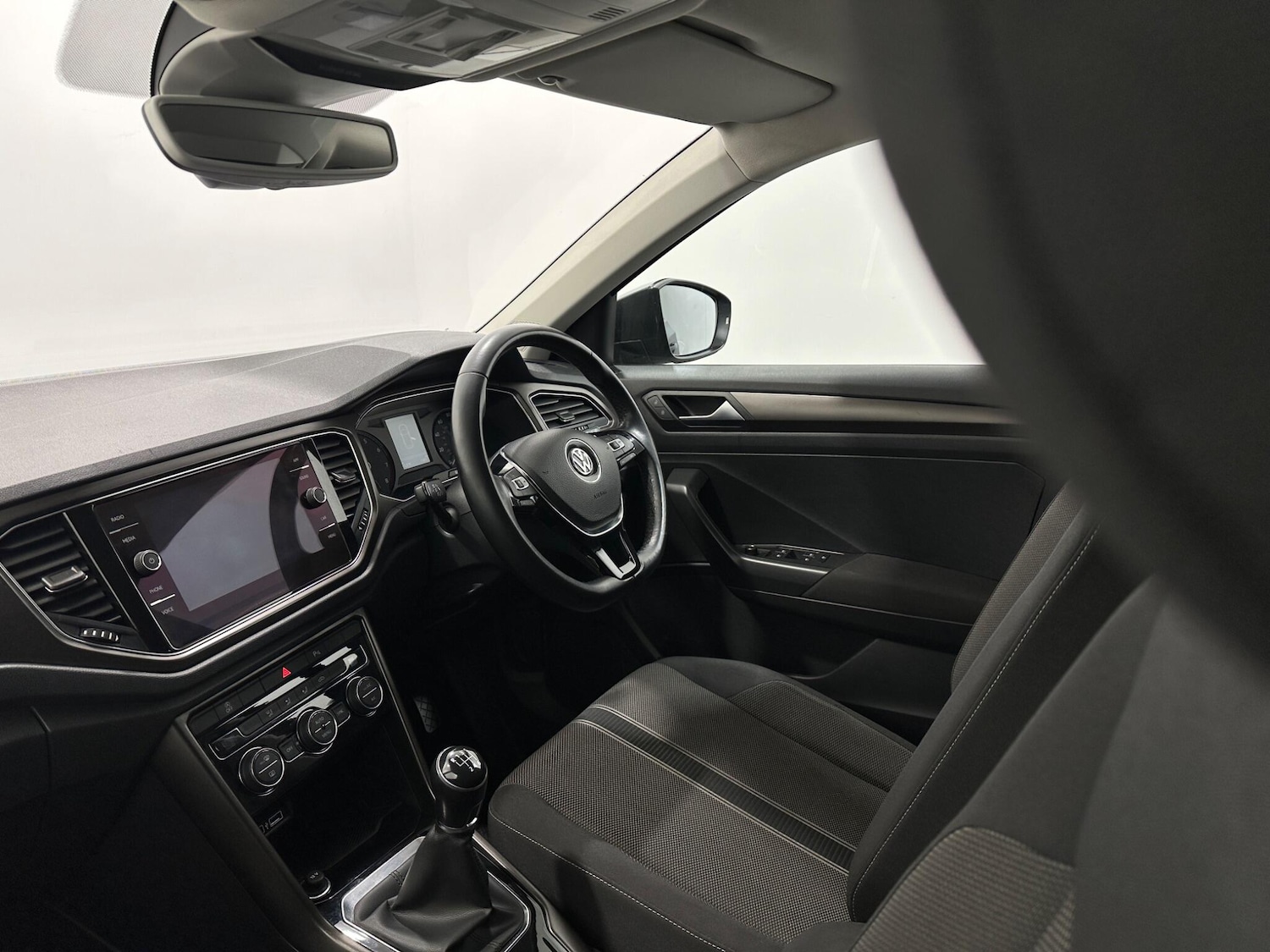 Used Volkswagen T-Roc 2018 for sale - 77564849: Photo 29