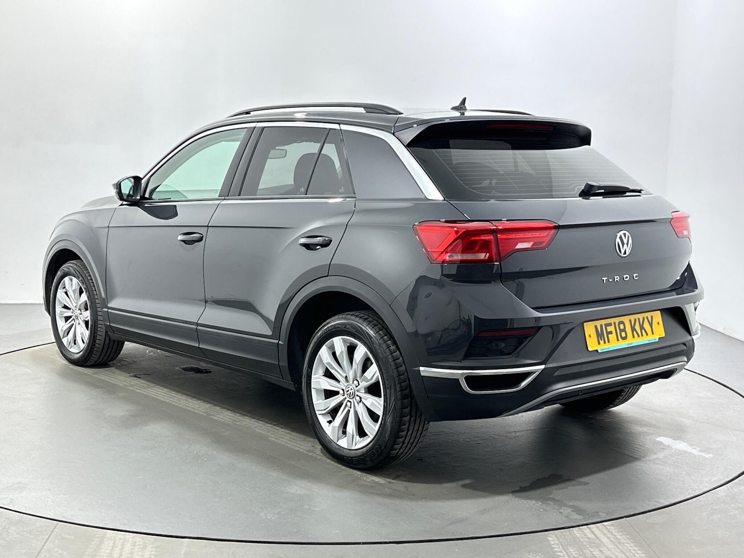 Used Volkswagen T-Roc 2018 for sale - 77564849: Photo 6