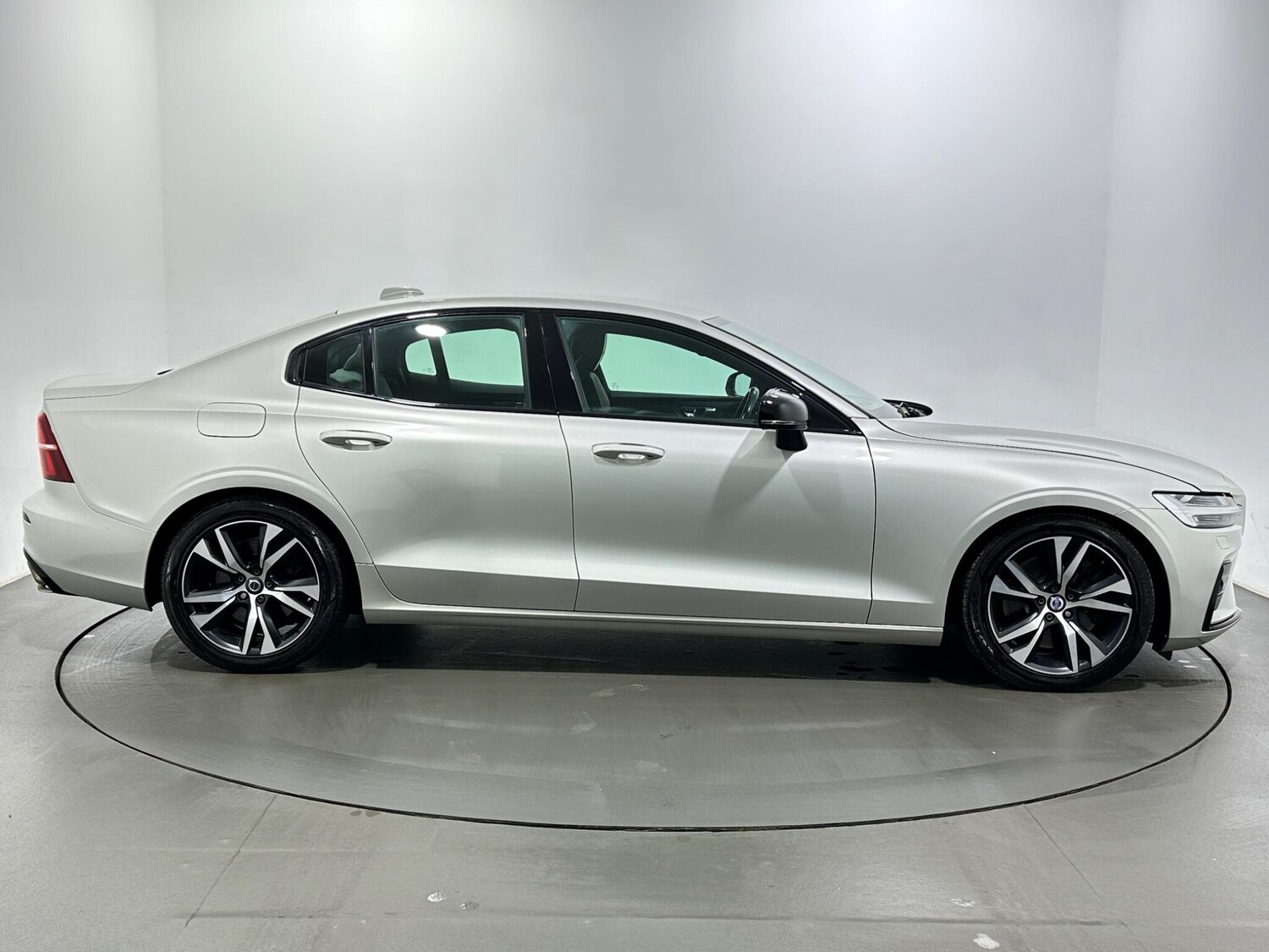 Used Volvo S60 2019 for sale - 77853902: Photo 10