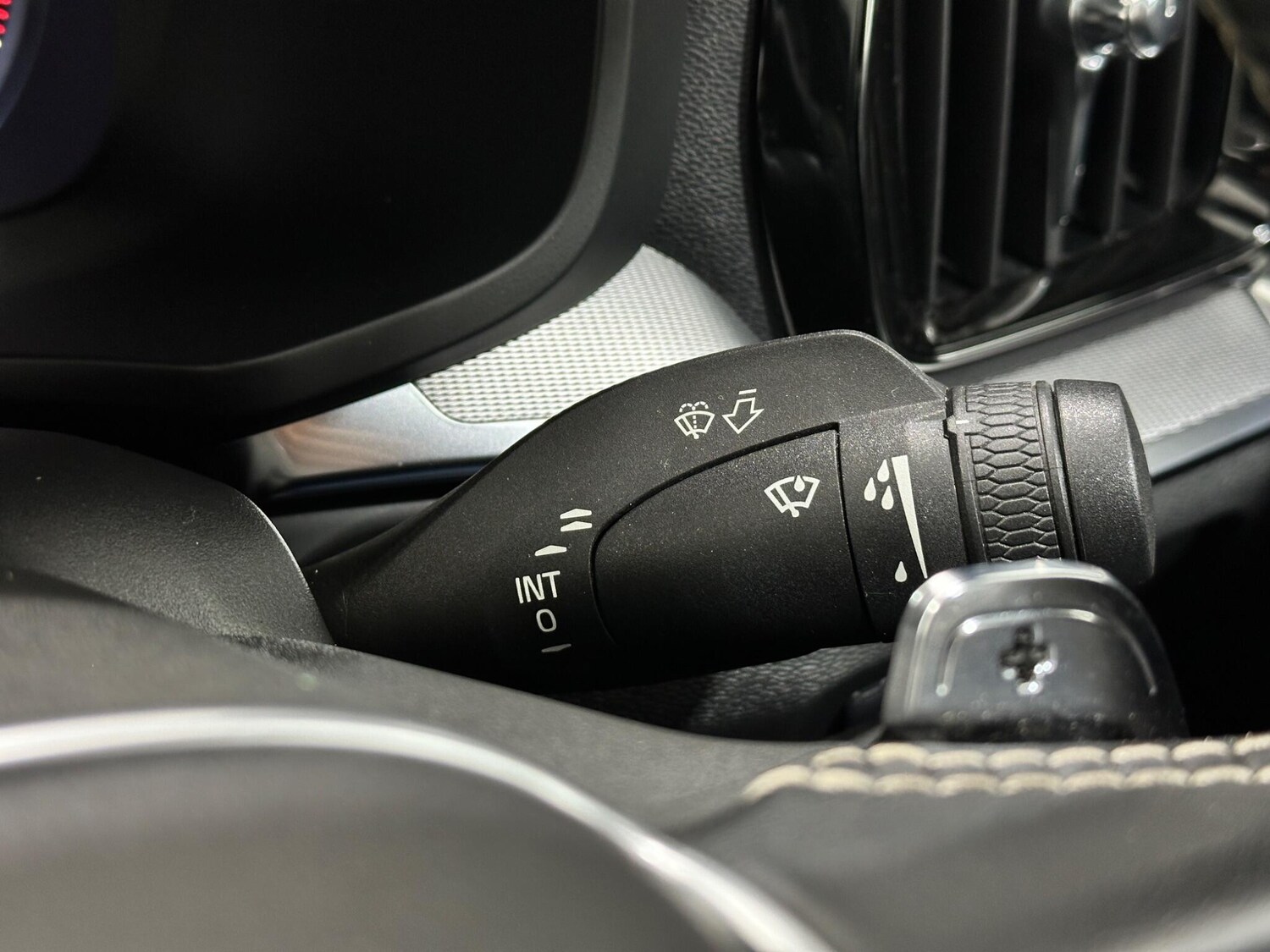 Used Volvo S60 2019 for sale - 77853902: Photo 17