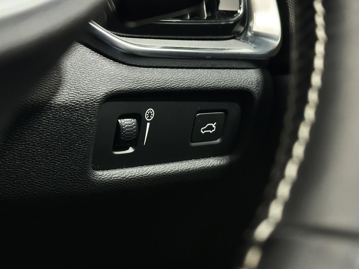 Used Volvo S60 2019 for sale - 77853902: Photo 18