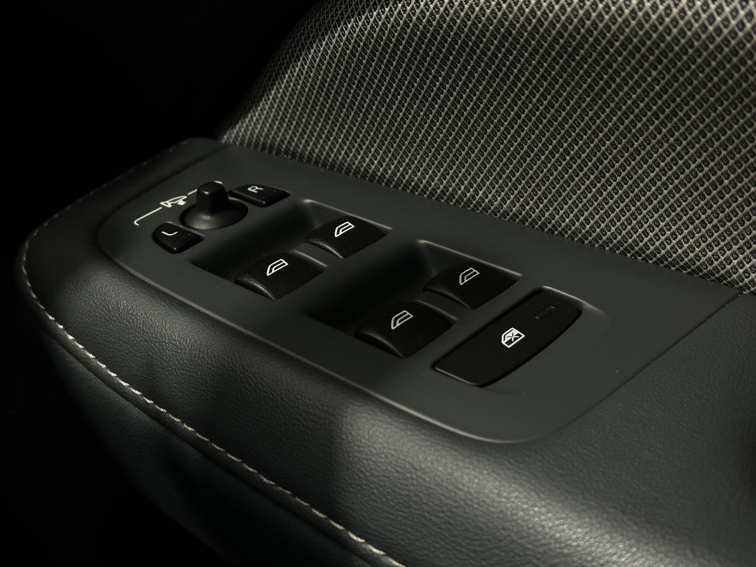 Used Volvo S60 2019 for sale - 77853902: Photo 20