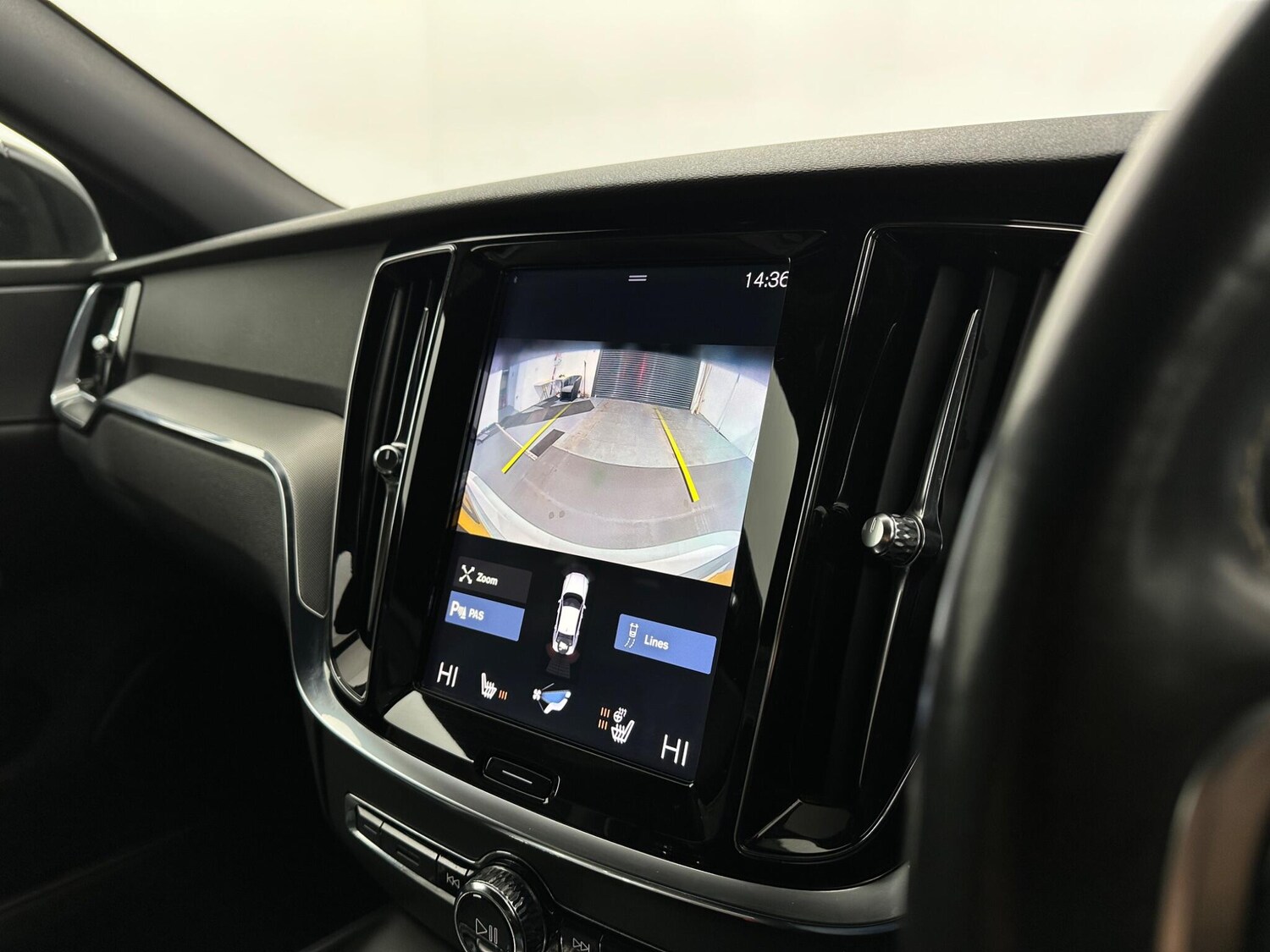 Used Volvo S60 2019 for sale - 77853902: Photo 25