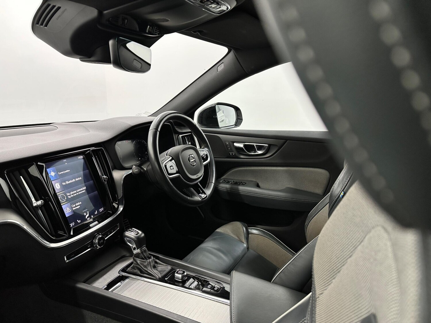 Used Volvo S60 2019 for sale - 77853902: Photo 31