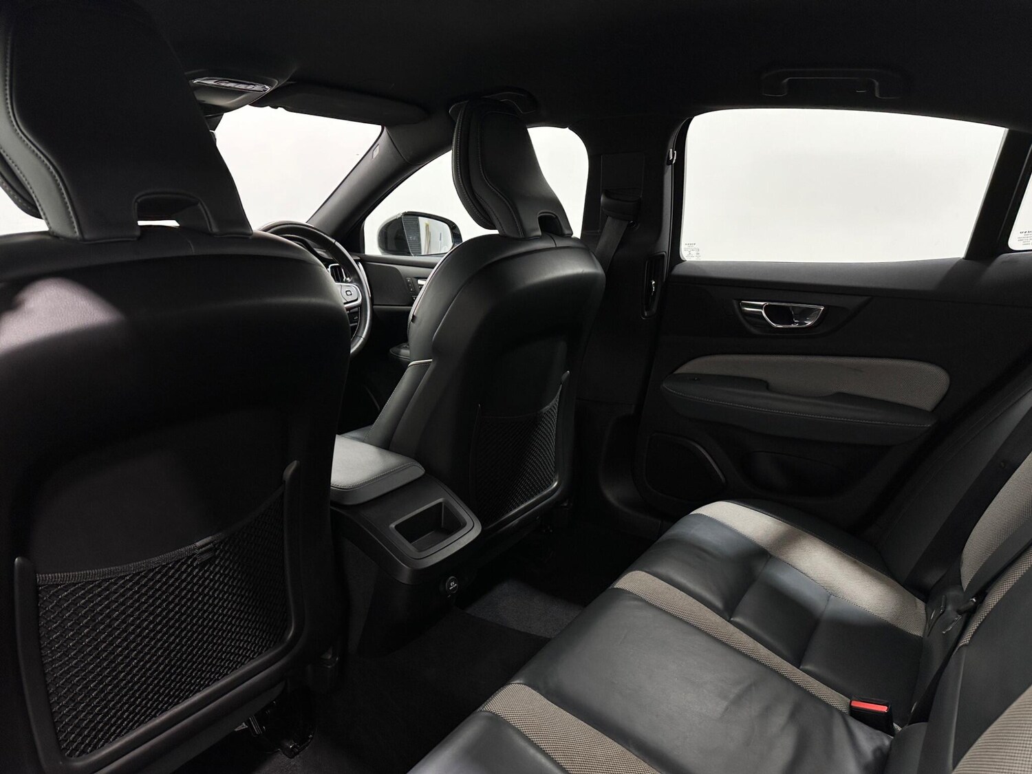 Used Volvo S60 2019 for sale - 77853902: Photo 40