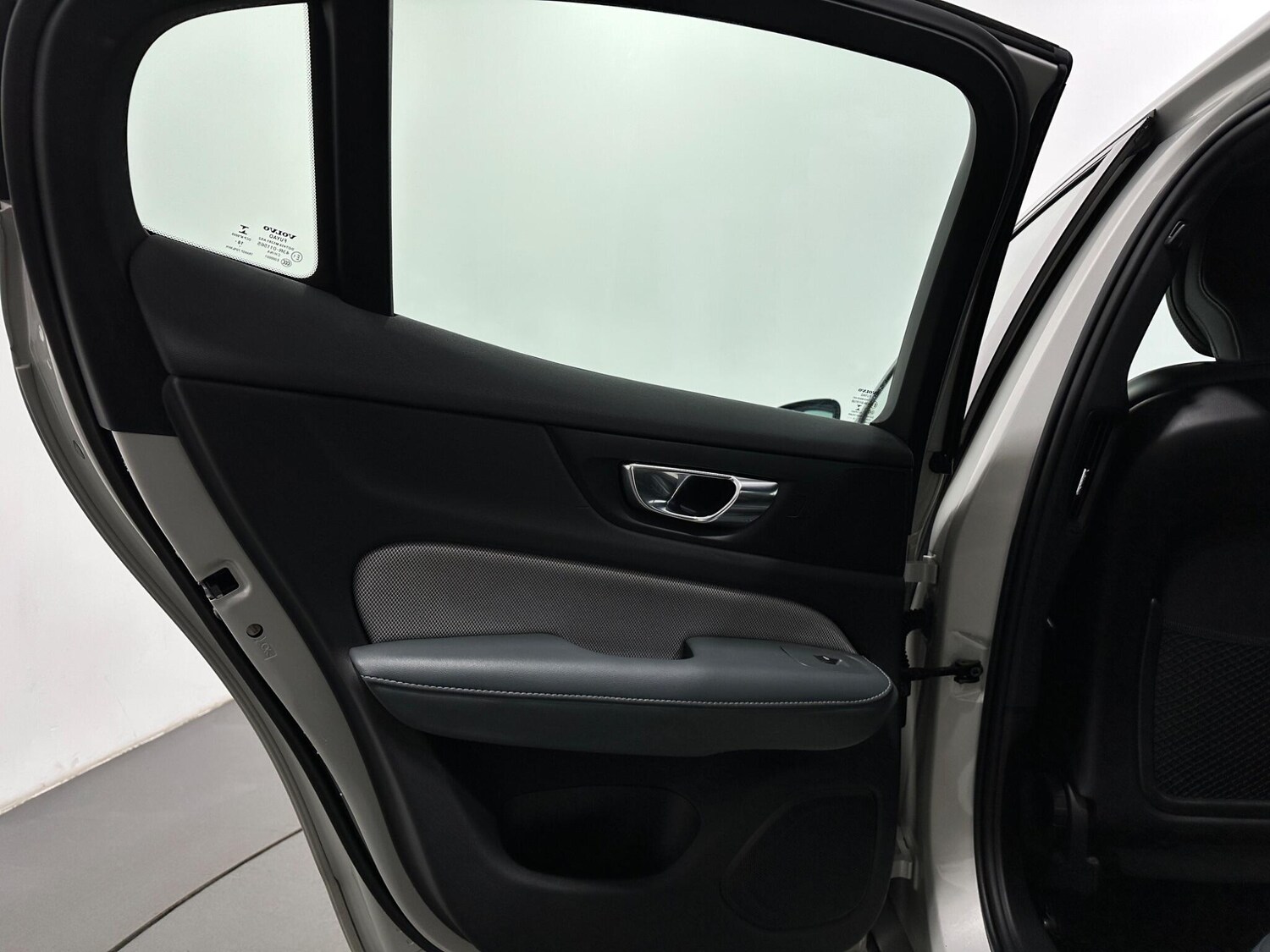 Used Volvo S60 2019 for sale - 77853902: Photo 42