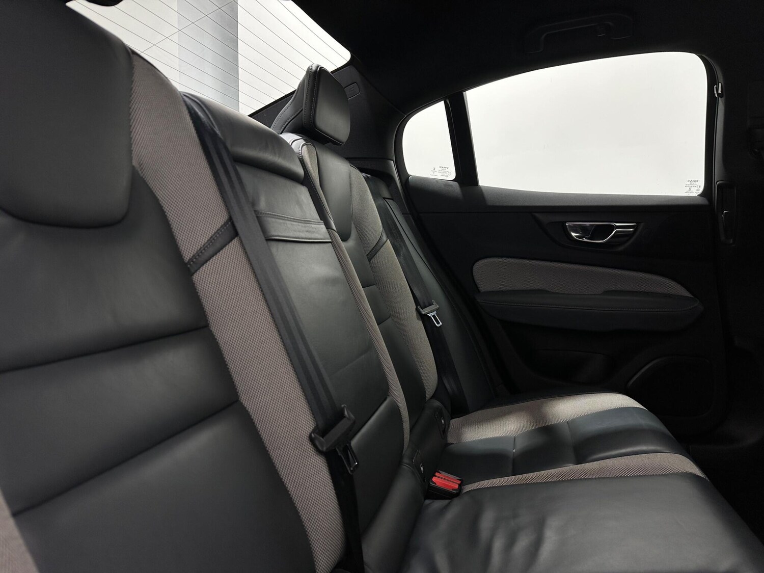 Used Volvo S60 2019 for sale - 77853902: Photo 44