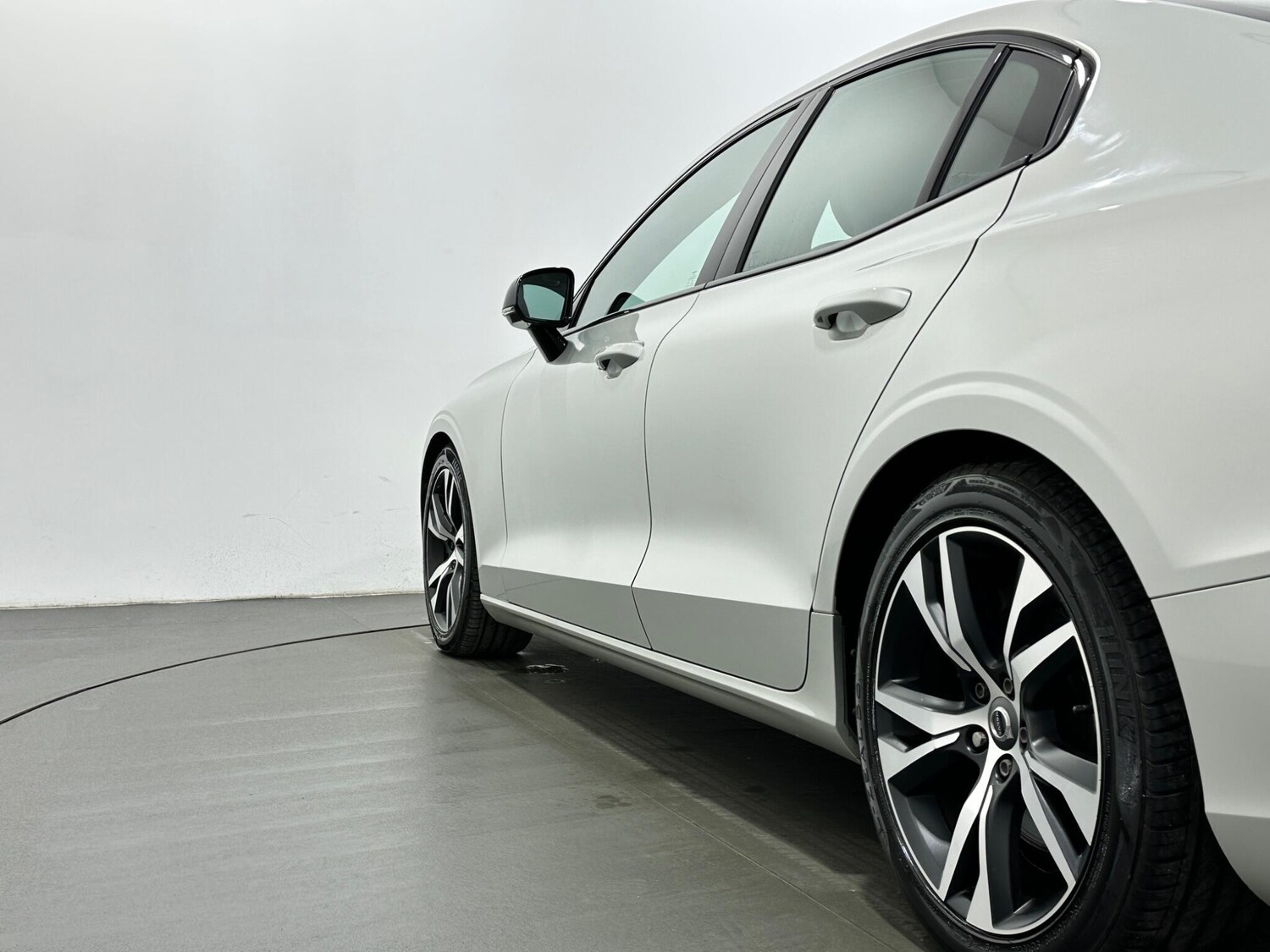 Used Volvo S60 2019 for sale - 77853902: Photo 49