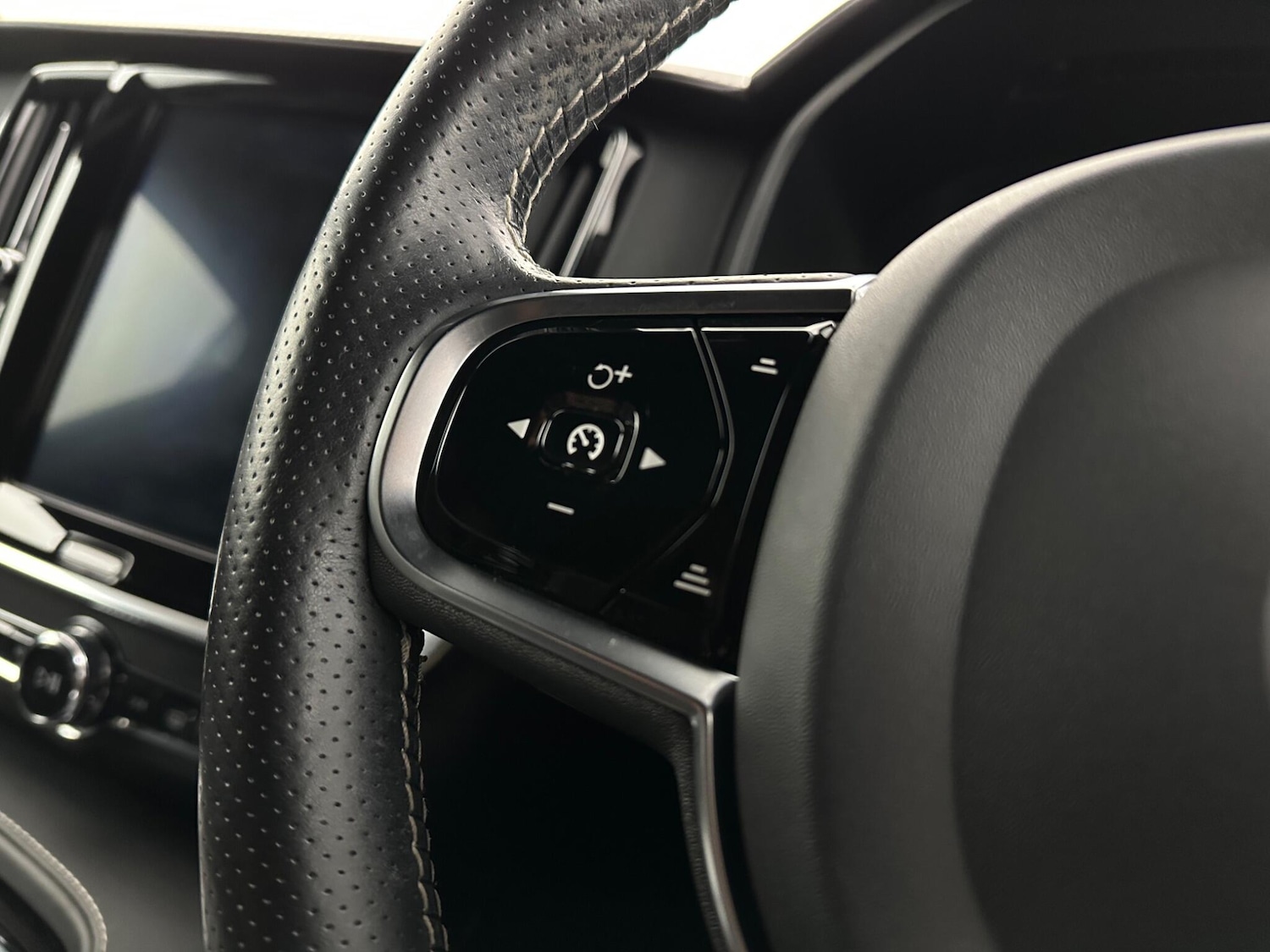 Used Volvo S90 2019 for sale - 76878501: Photo 14