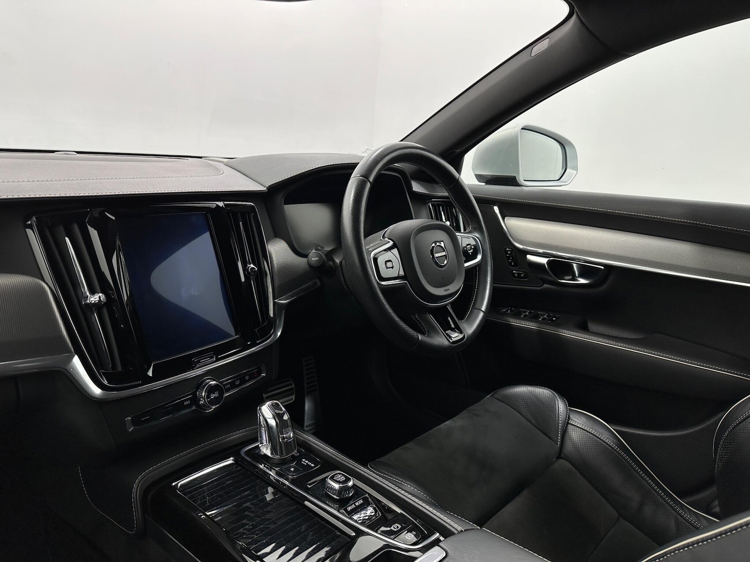 Used Volvo S90 2019 for sale - 76878501: Photo 32