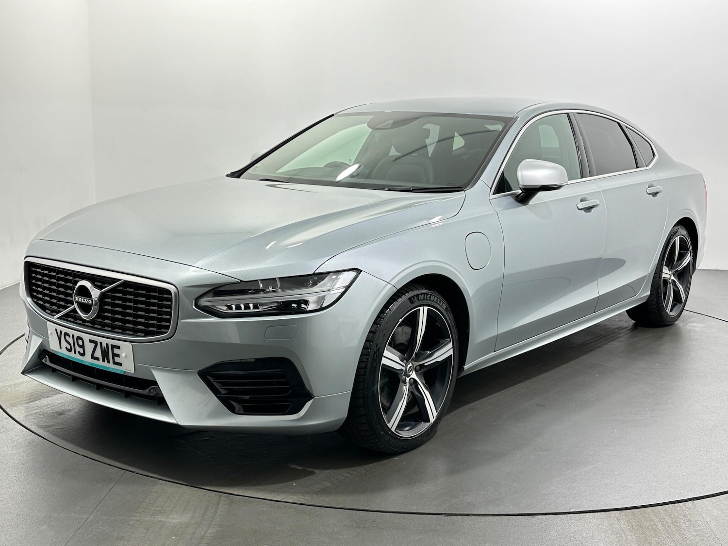 Used Volvo S90 2019 for sale - 76878501: Photo 4