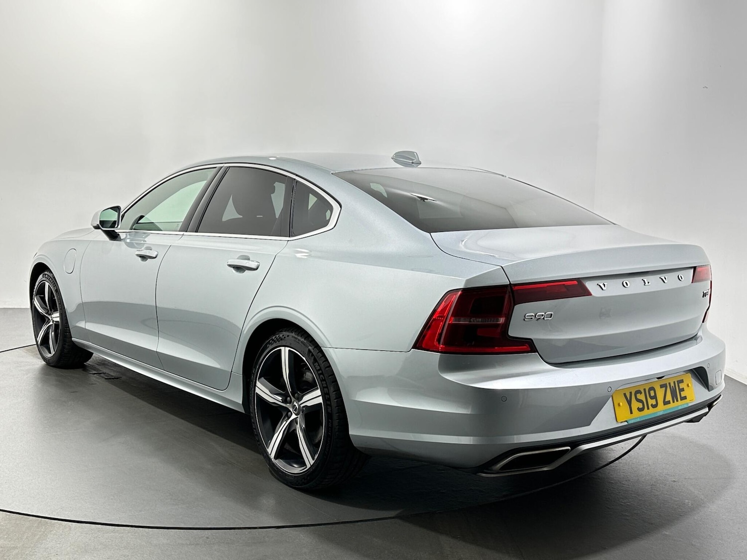 Used Volvo S90 2019 for sale - 76878501: Photo 6