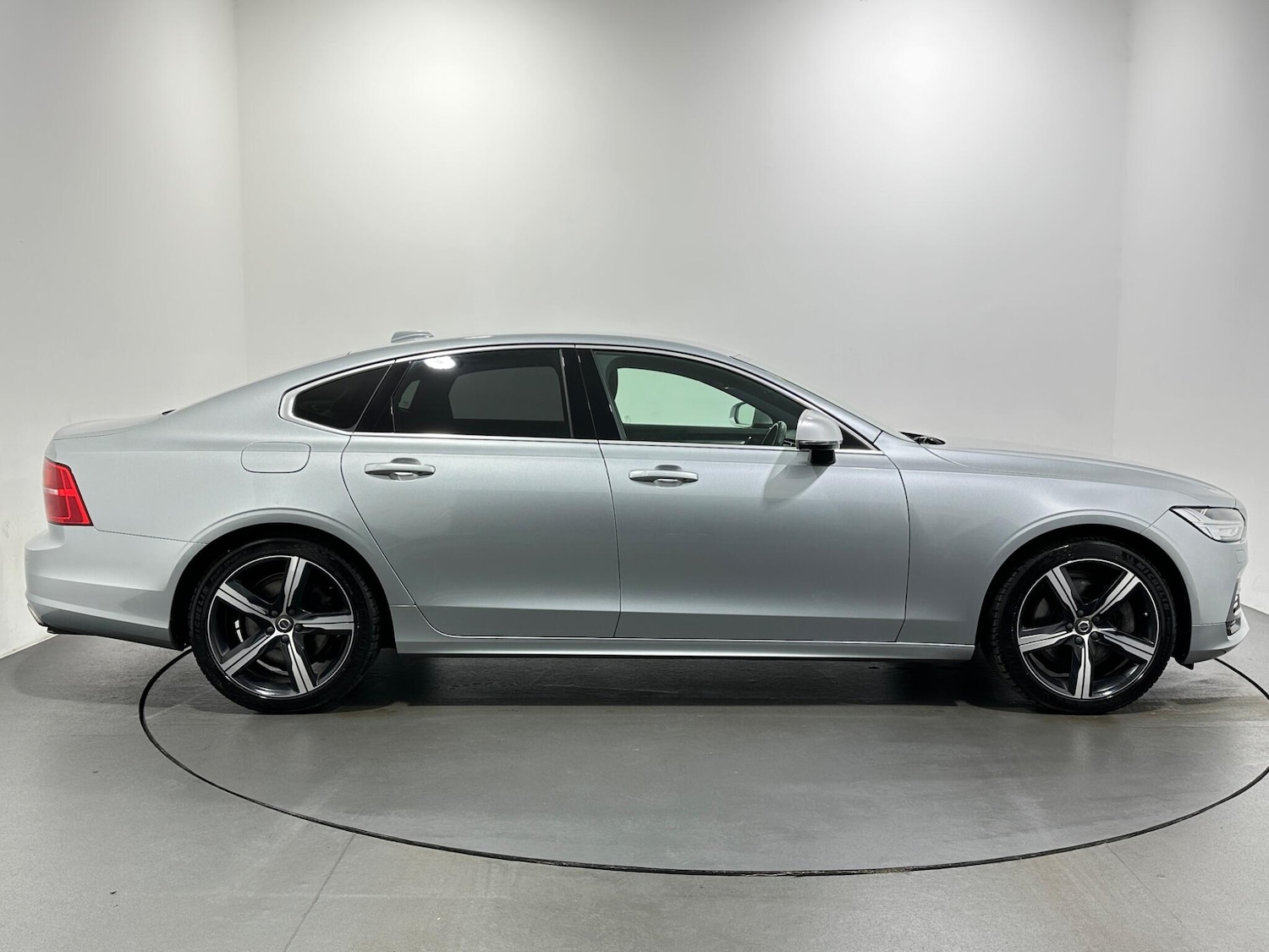 Used Volvo S90 2019 for sale - 76878501: Photo 9