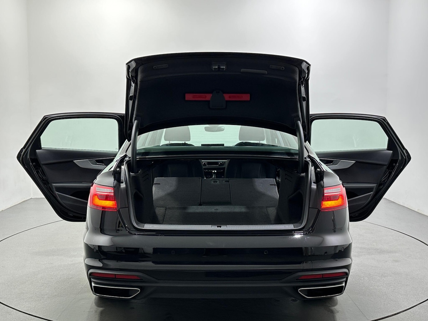 Used Audi A4 2021 for sale - 77331397: Photo 44