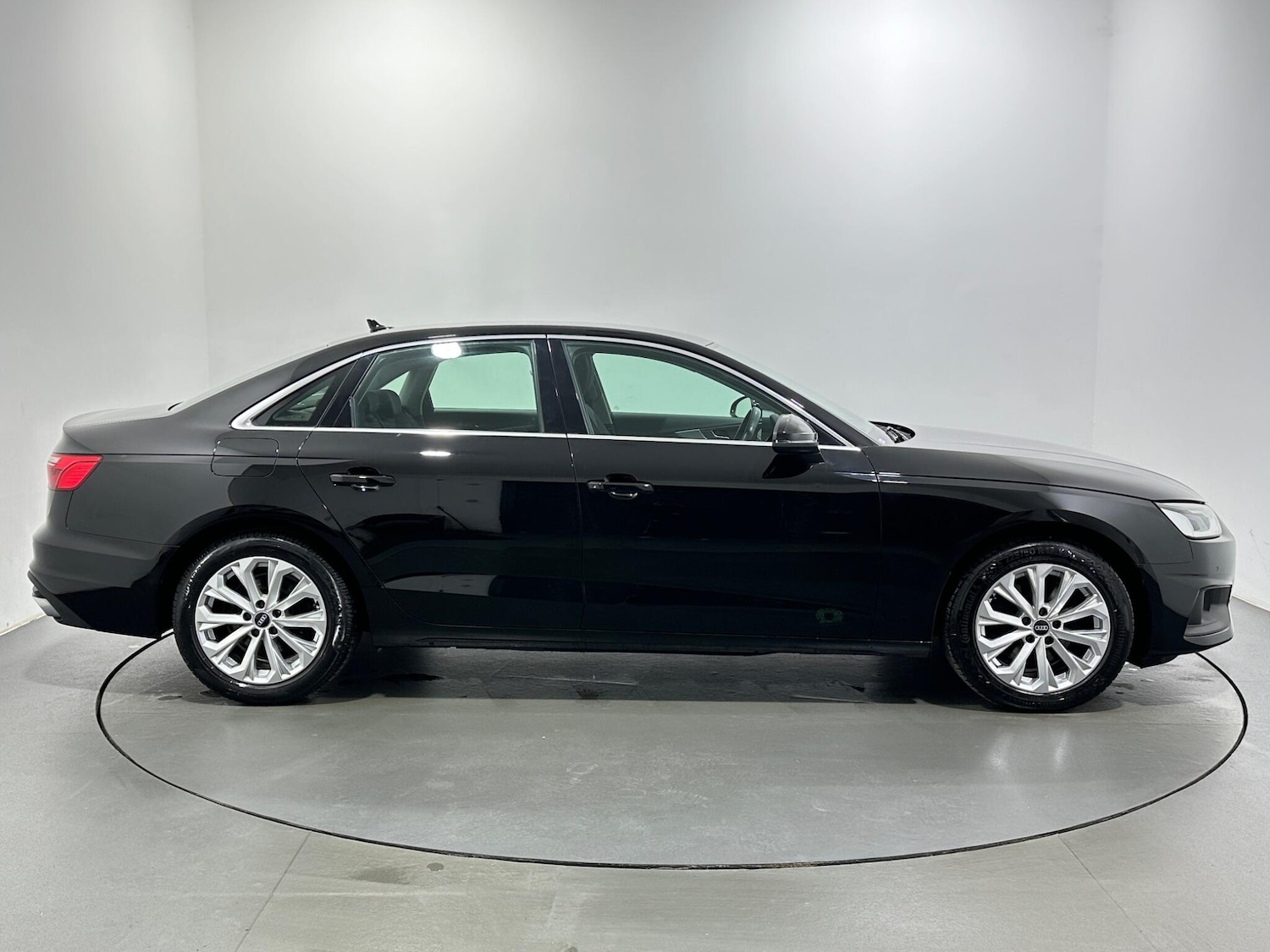 Used Audi A4 2021 for sale - 77331397: Photo 9