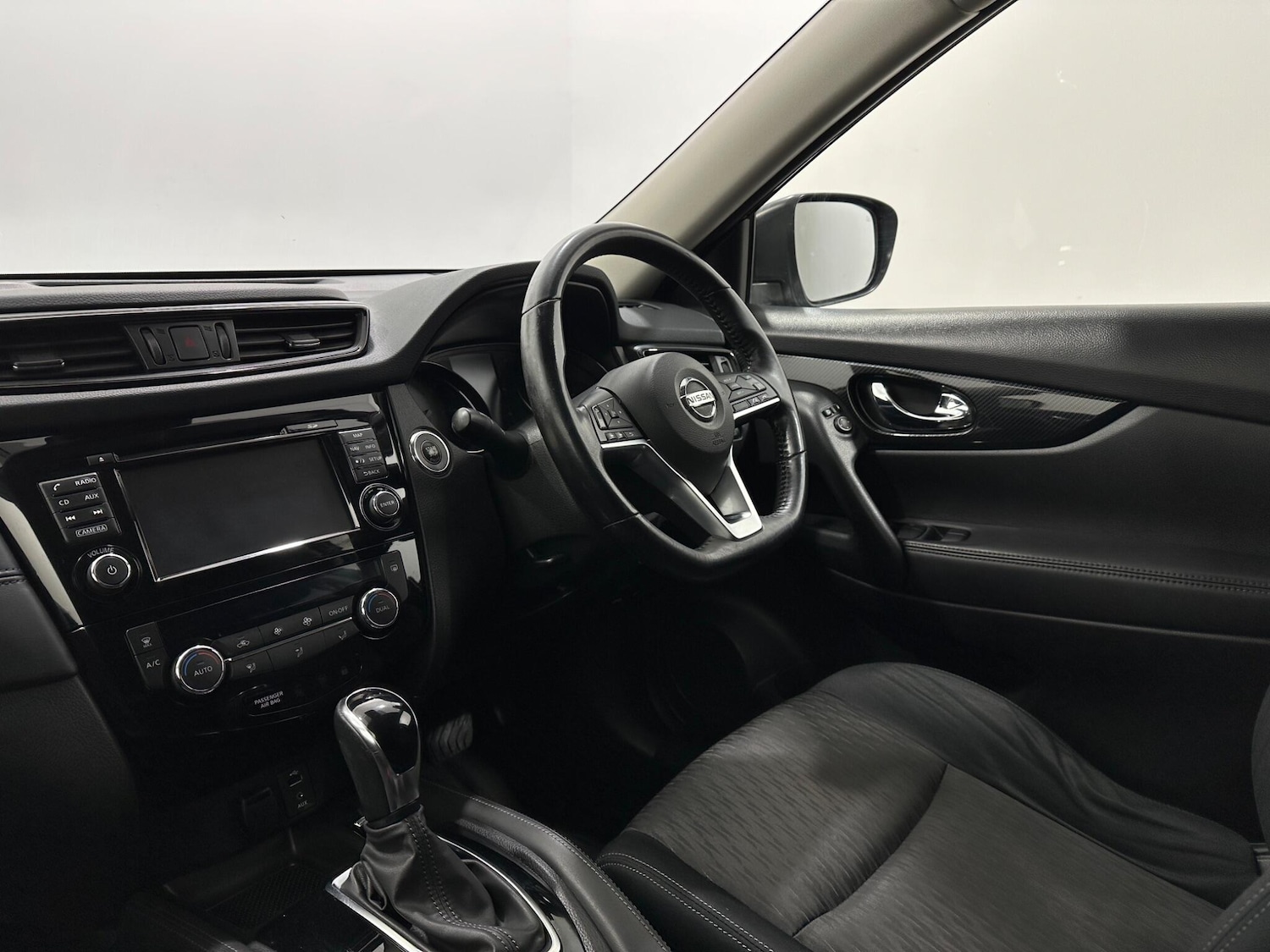 Used Nissan X-Trail 2018 for sale - 76878877: Photo 27