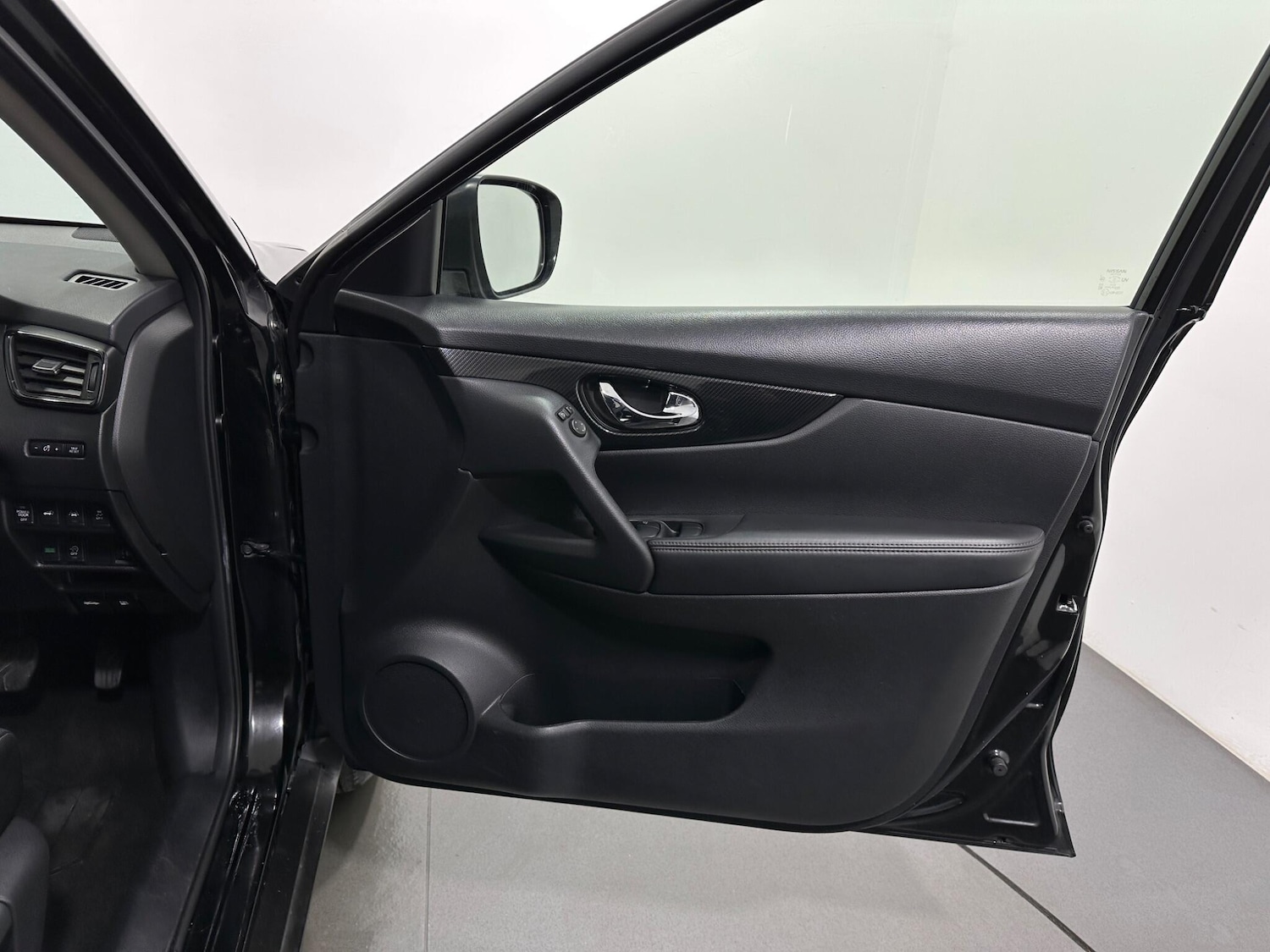 Used Nissan X-Trail 2018 for sale - 76878877: Photo 30