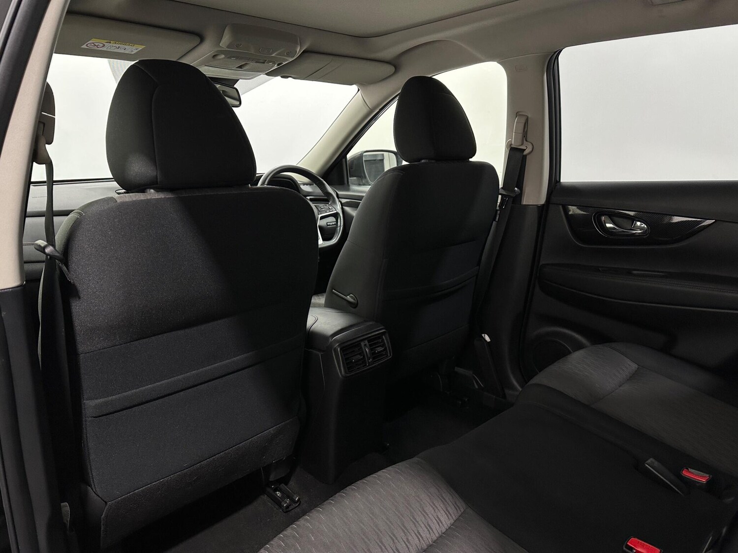 Used Nissan X-Trail 2018 for sale - 76878877: Photo 34