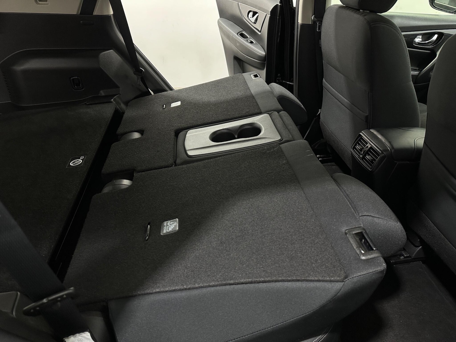 Used Nissan X-Trail 2018 for sale - 76878877: Photo 42