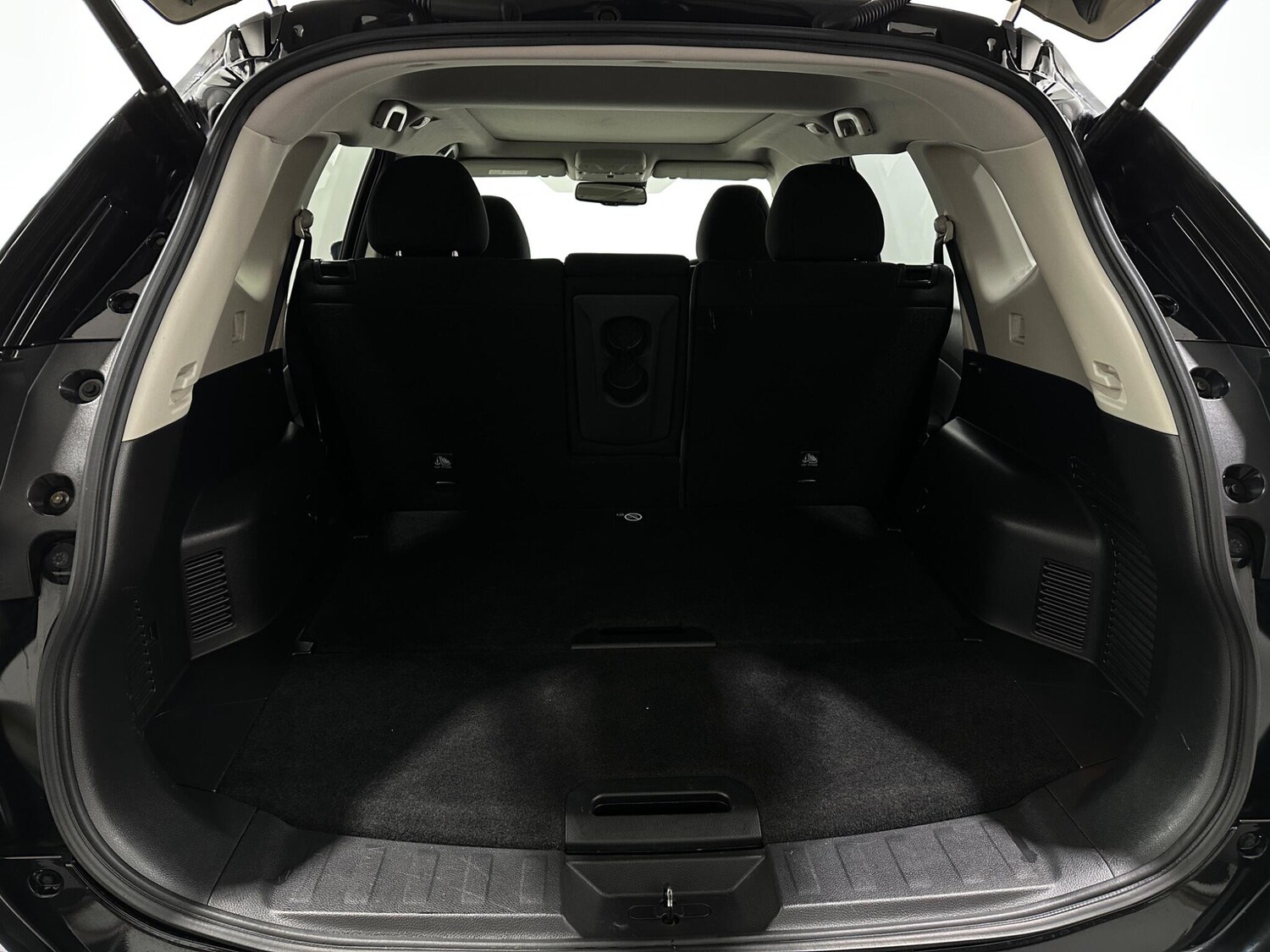 Used Nissan X-Trail 2018 for sale - 76878877: Photo 43