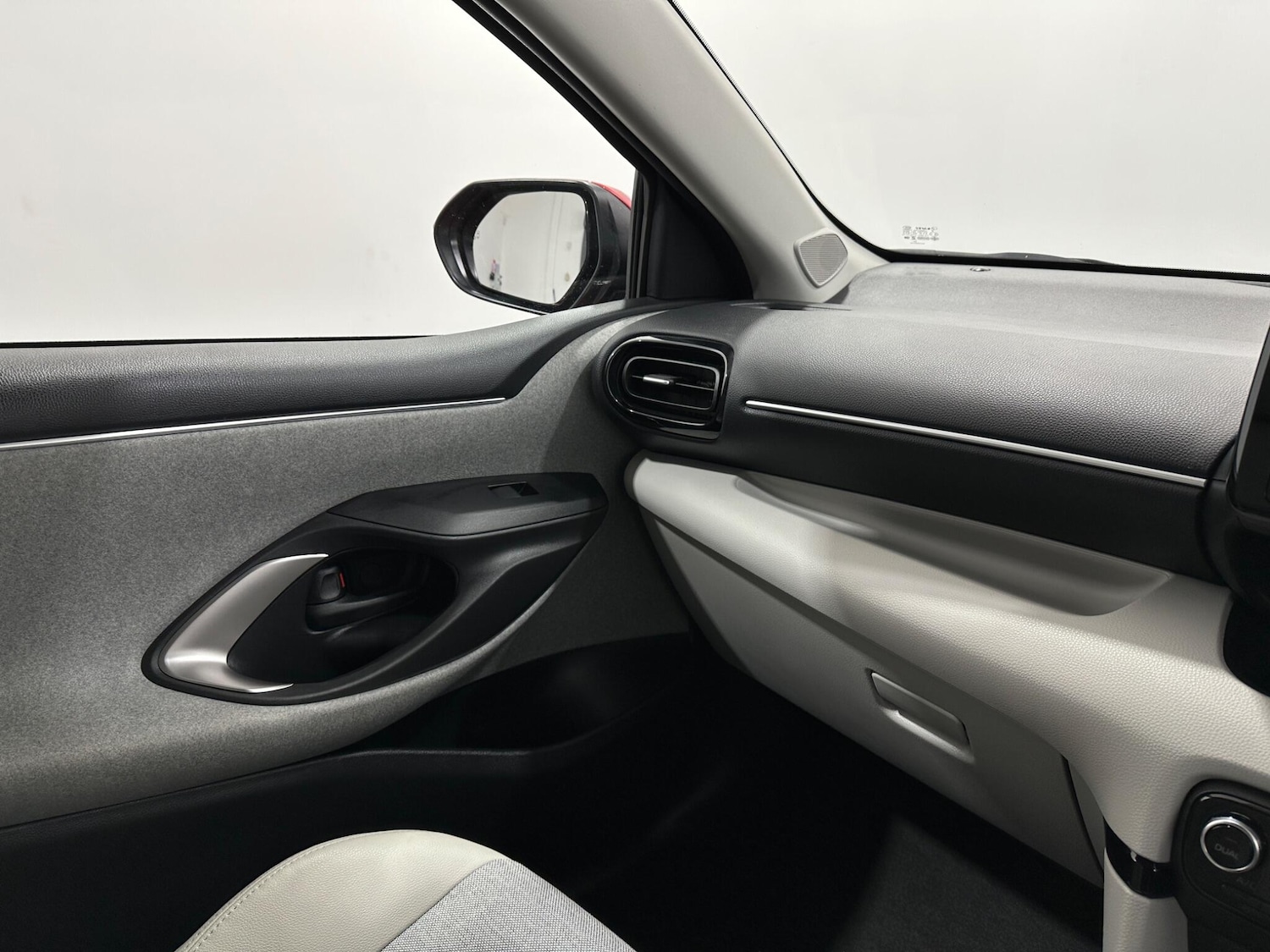 Used Toyota Yaris 2021 for sale - 76878517: Photo 23