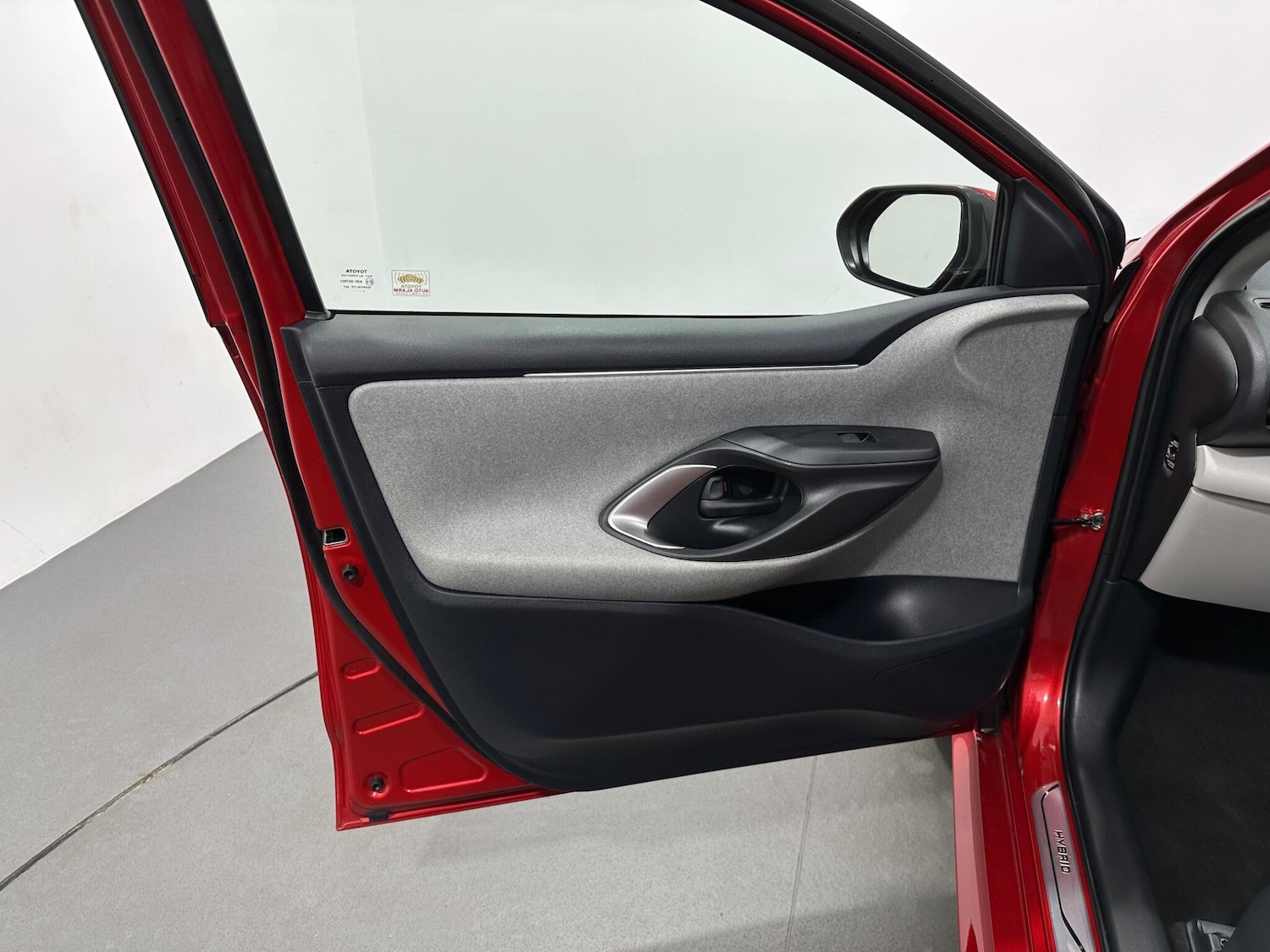 Used Toyota Yaris 2021 for sale - 76878517: Photo 32